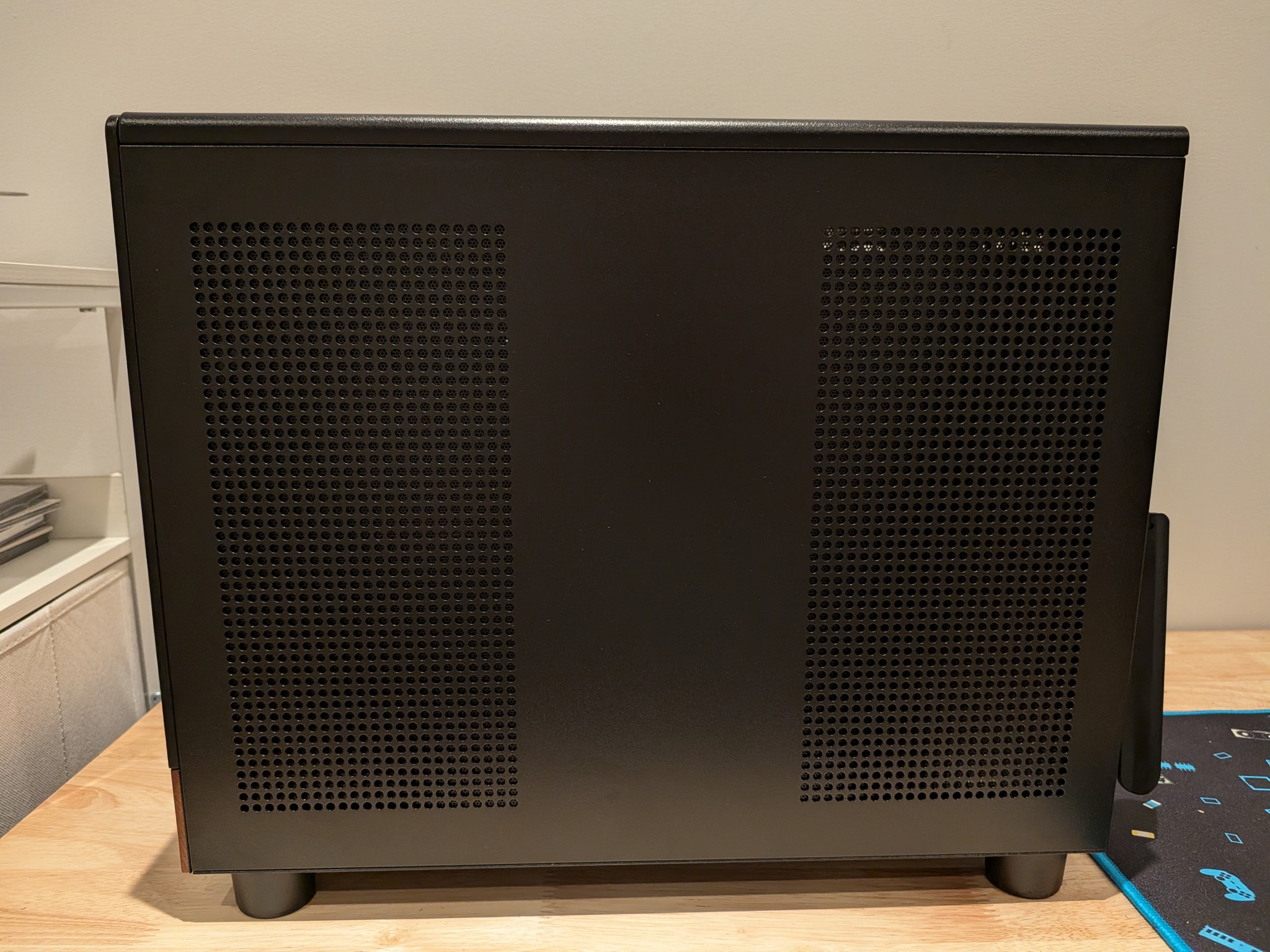 1440p Forest Blackout - RTX 5070, Ryzen 5 7600X3D, 32 GB DDR5 RAM, 2 TB Gen 4 NVME