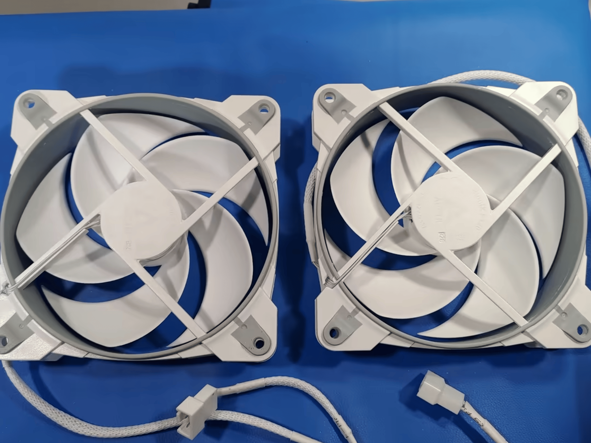 Ryzen Bundle (2600x, 3700x, Arctic Freezer Duo, wraith stealth)