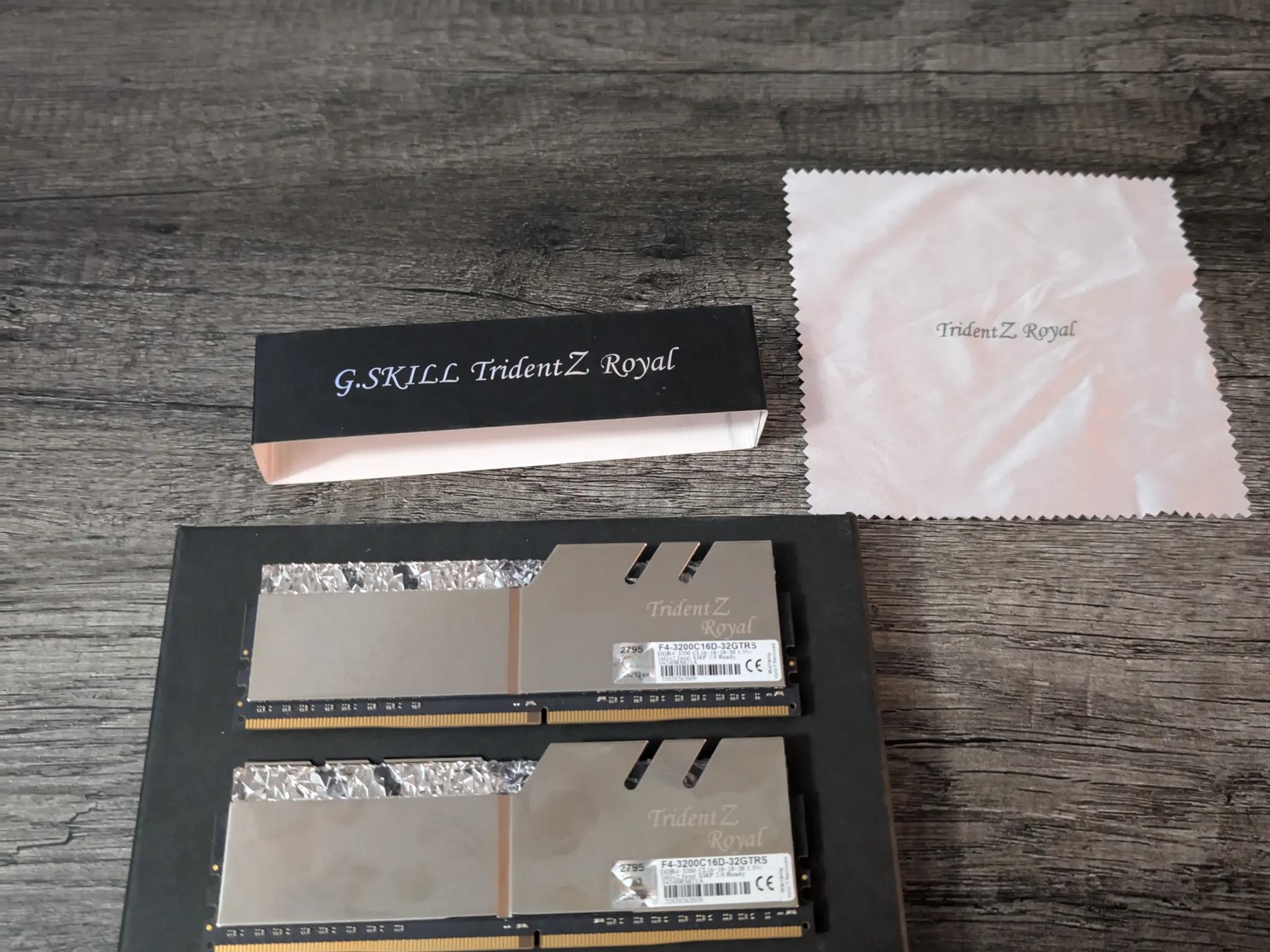 G. Skill Trident Z Royal DDR4 3200Mhz CL16 RAM (Silver)