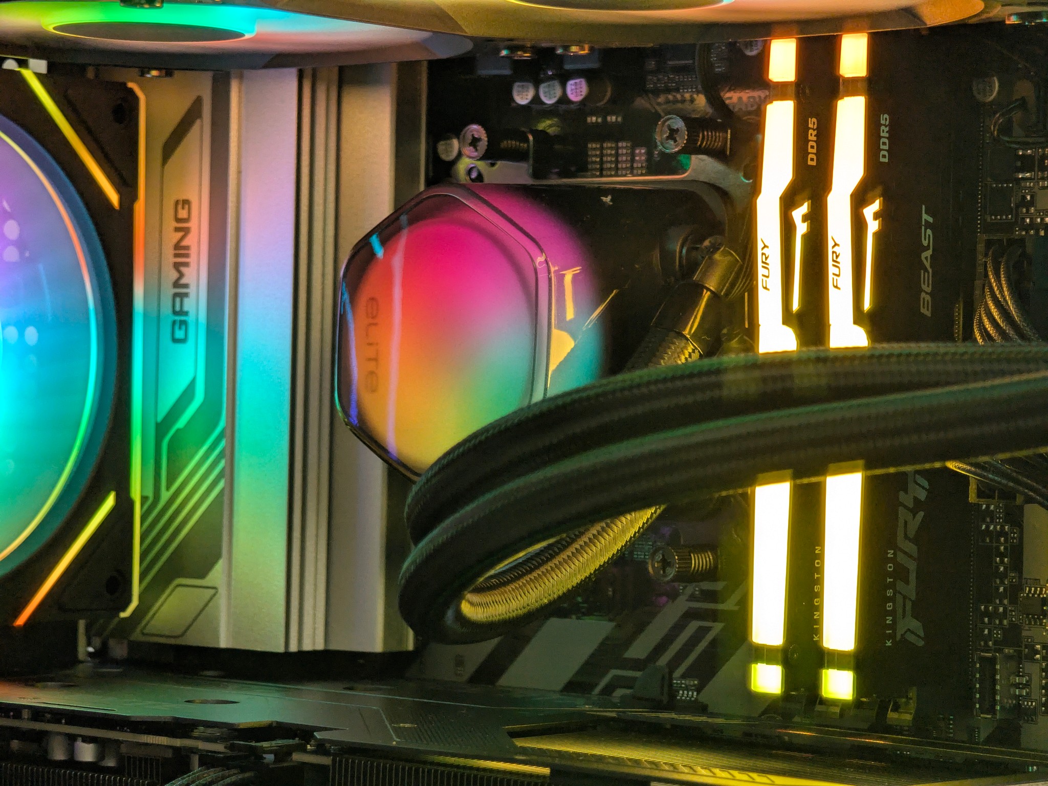 🌈🖤Ryzen 5 7600x | RTX 5060Ti 16GB | 32GB DDR5 | 2TB SSD | Gaming PC🖤🌈