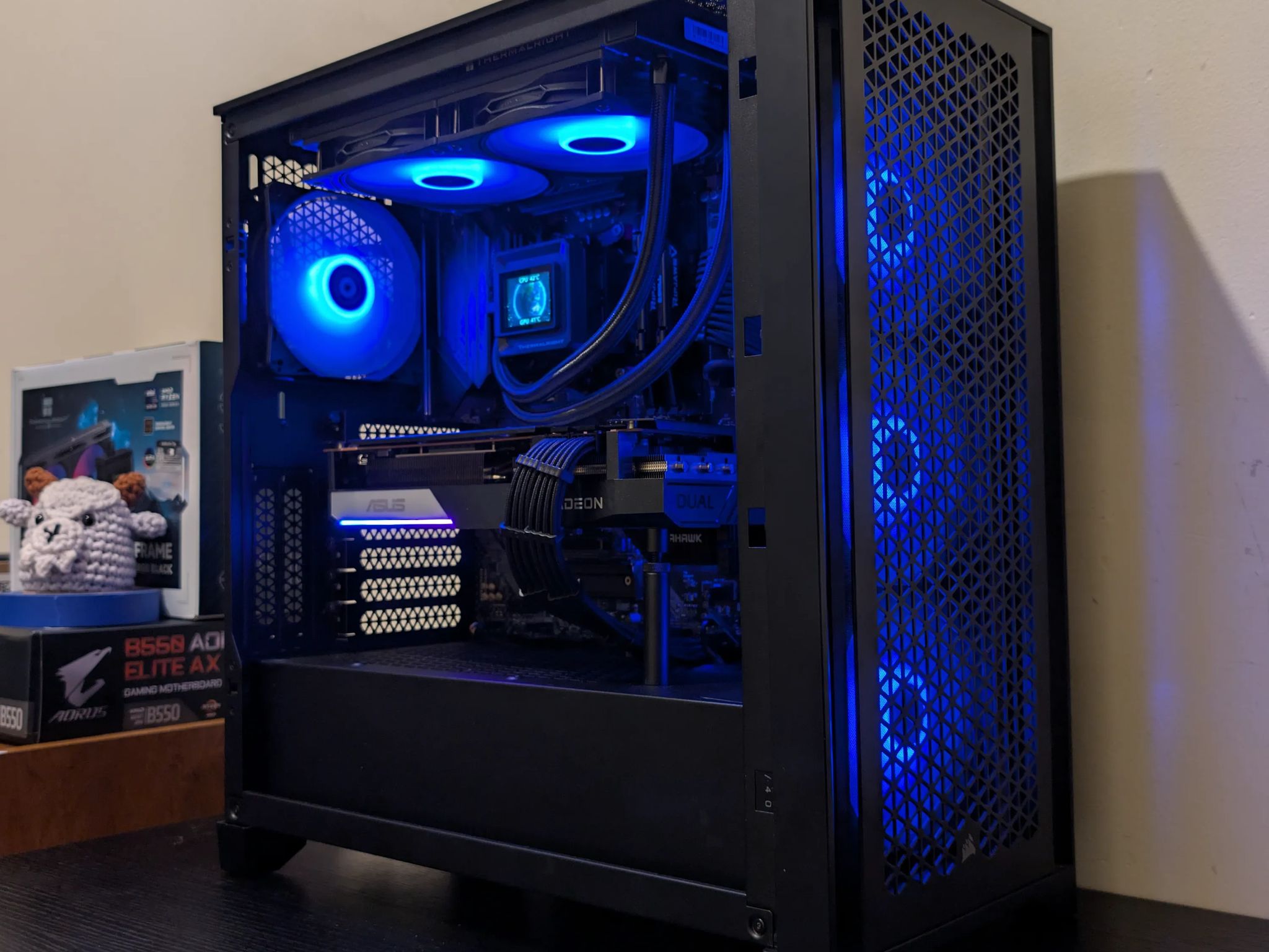 🐦‍⬛1440p Gaming Beast | RX 6750XT | Ryzen 7 5700X | 1TB SSD | 32GB RAM | WiFi 6 & Bluetooth🐦‍⬛