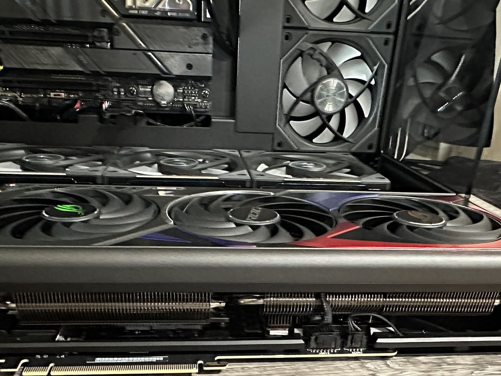 Asus ROG STRIX GAMING GeForce RTX 4070 Ti SUPER