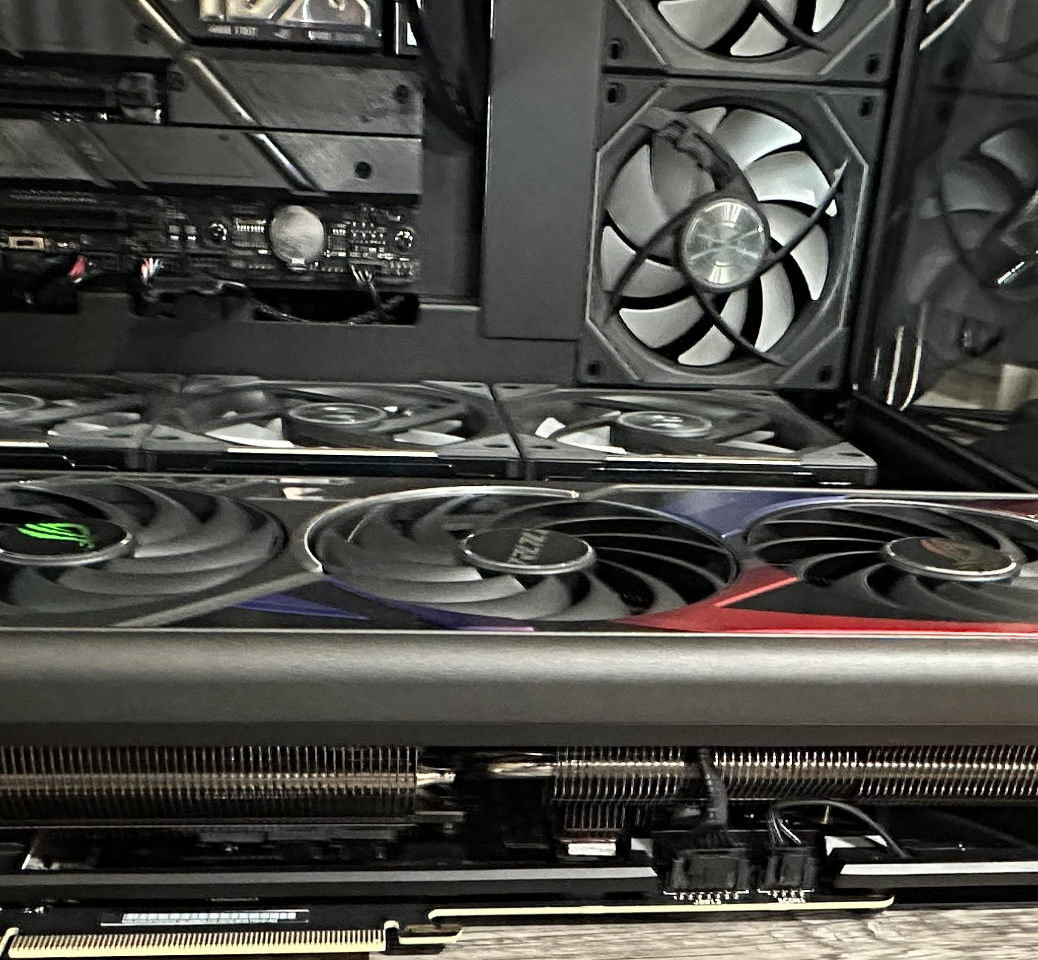 Asus ROG STRIX GAMING GeForce RTX 4070 Ti SUPER