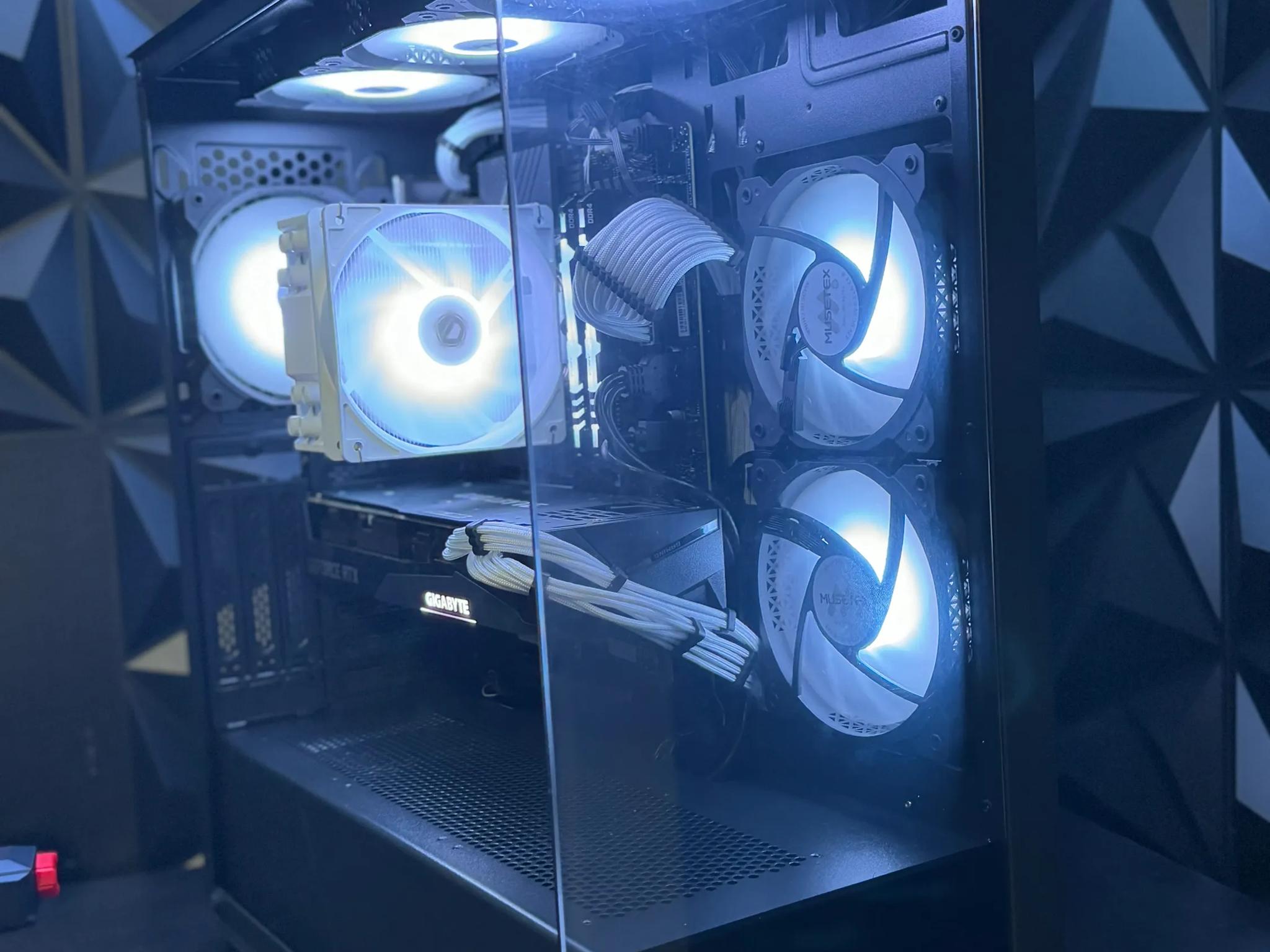 ☯︎☾𖤓The Yin Yang Build ☯︎☾𖤓| I5 12th Gen| RTX 3070| 16 GB DDR4 RGB| 1.75 TB M.2 Tusker Build 1270