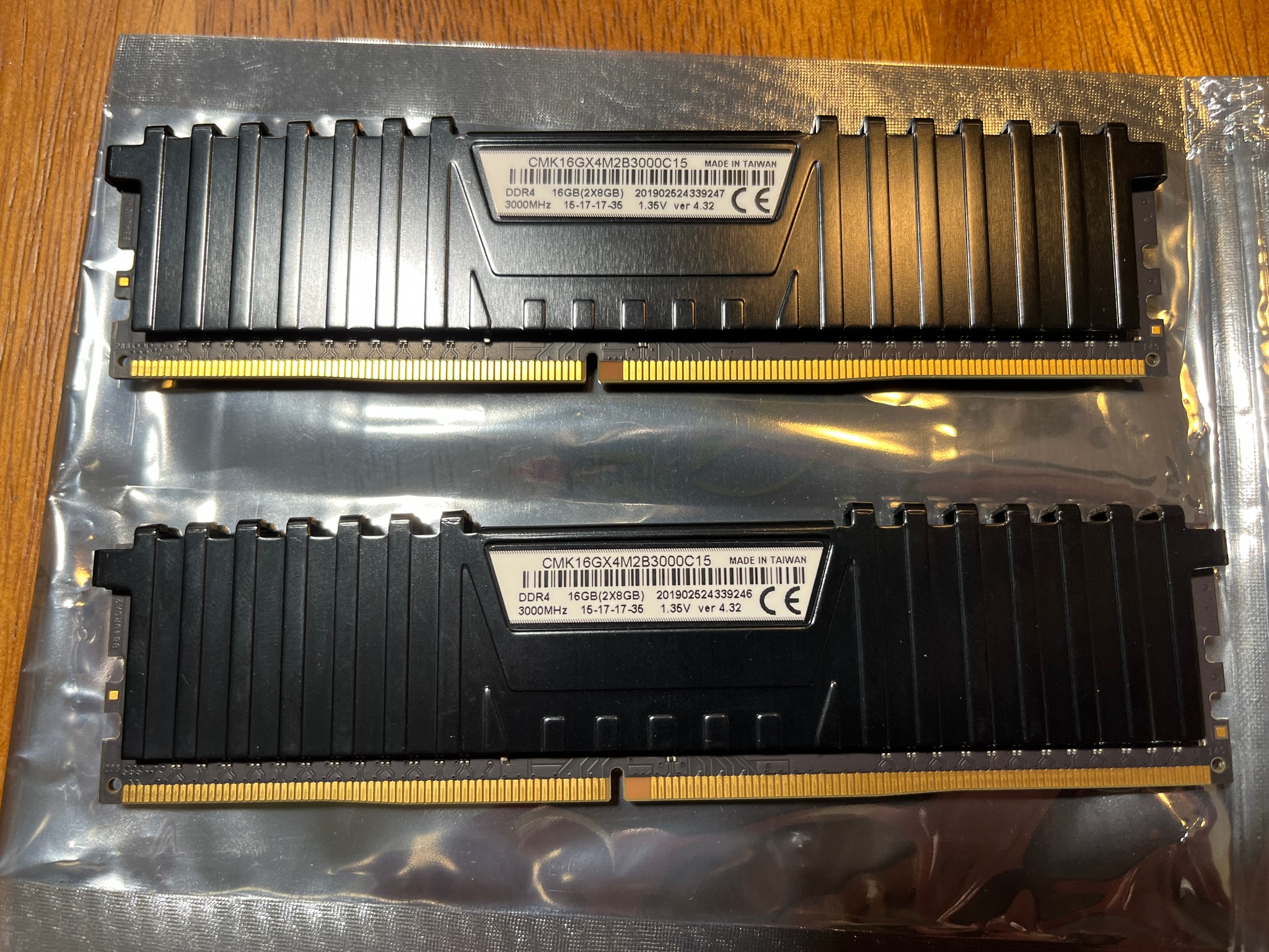 Corsair Vengeance LPX 16GB 2x8GB DDR4 3000MHz Gaming RAM CMK16GX4M2B3000C15