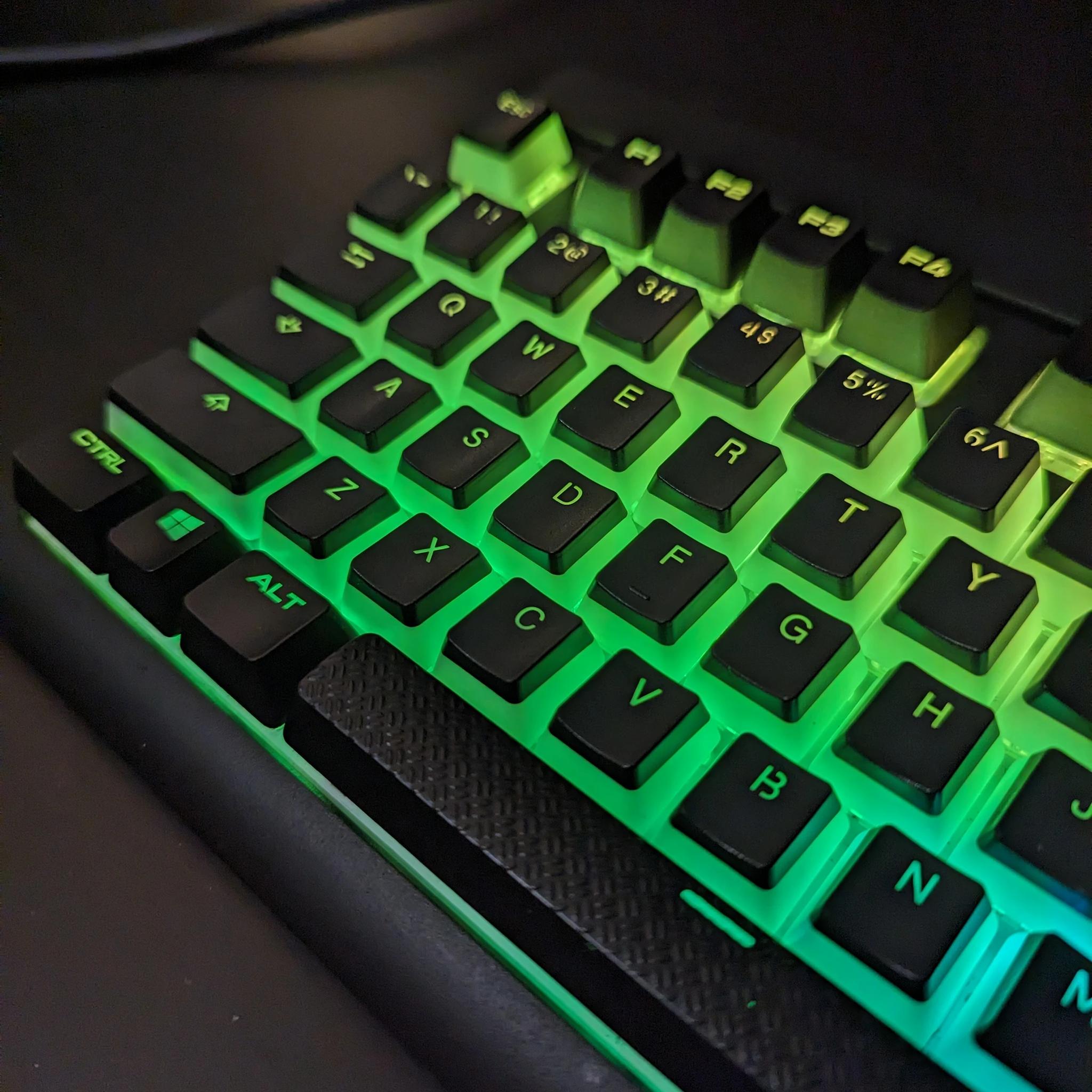Corsair Strafe RGB (Cherry MX Blue) Deep Cleaned w/ Extra Caps