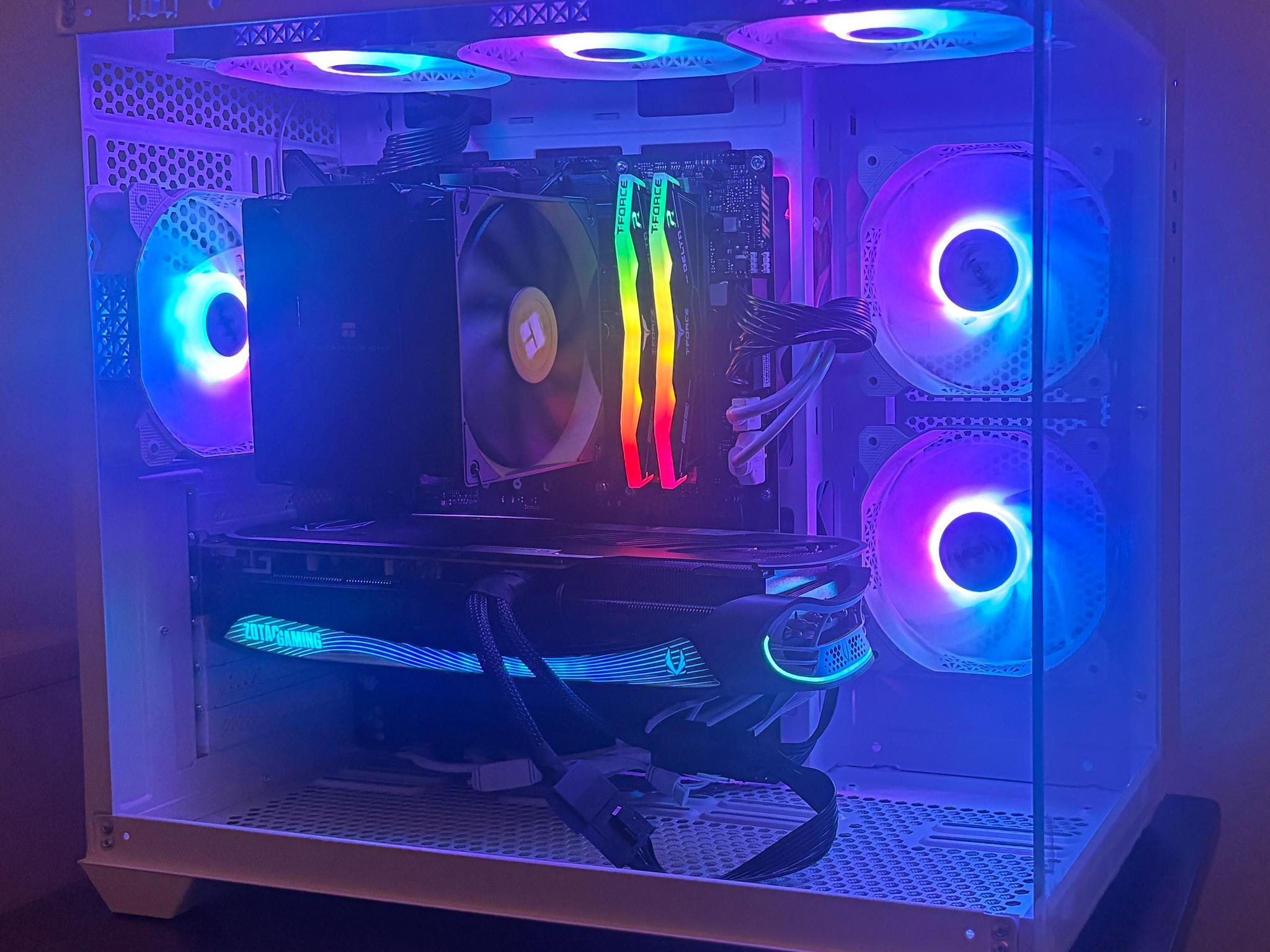 MOSTLY NEW CUSTOM GAMING PC | i7-13700K | RTX 4070 12GB | 32GB DDR5 6000MHz | 1TB NVMe Gen4