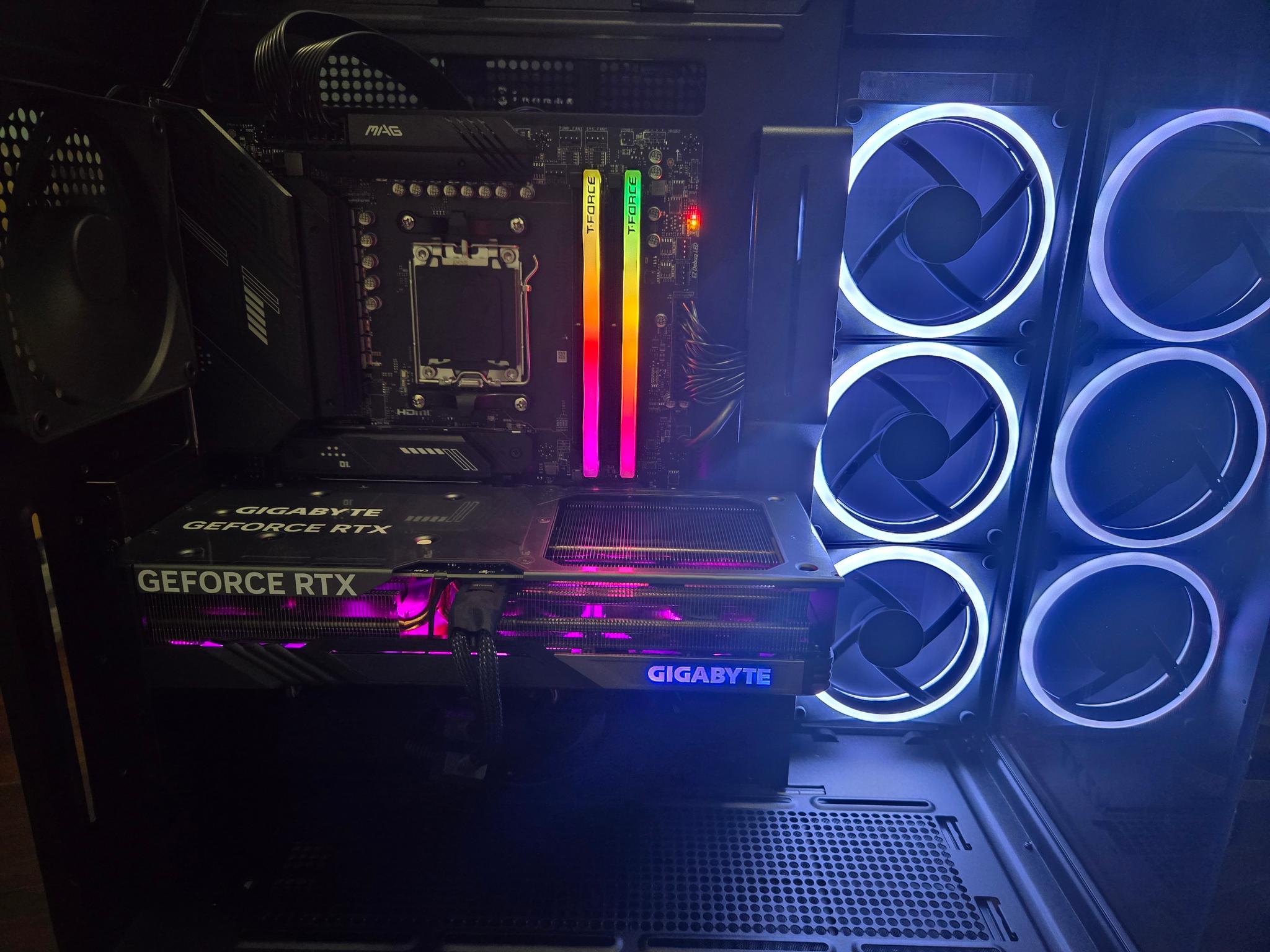 Gigabyte GeForce RTX 4070 Ti SUPER GAMING OC 16G - 4070Ti Super