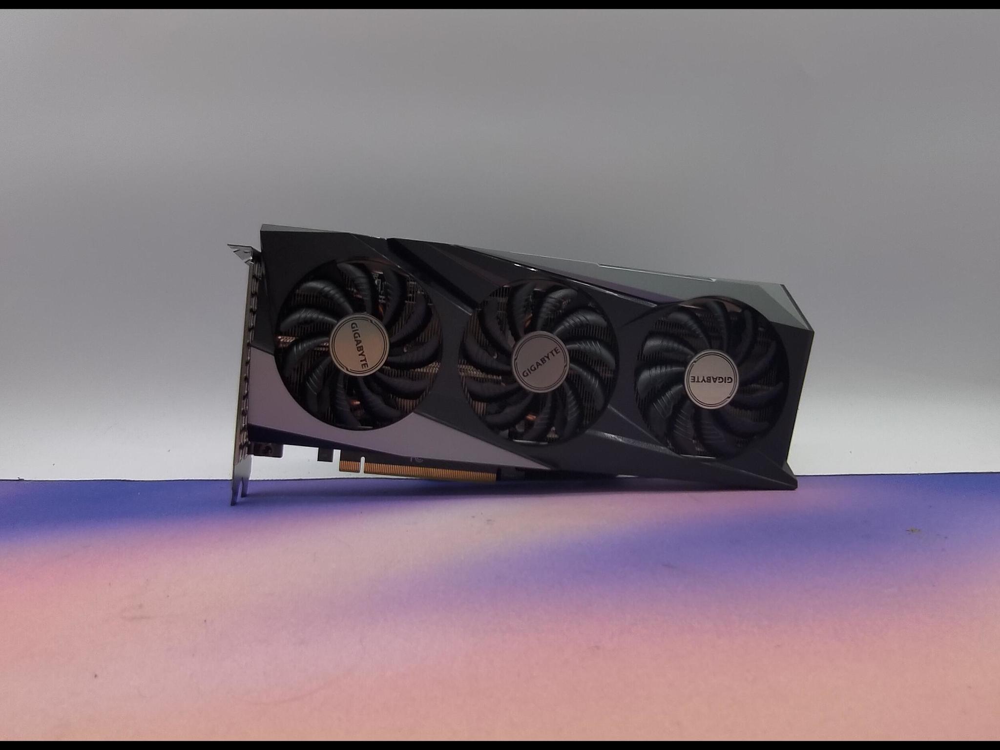 Gigabyte Gaming OC RTX 3060 - Scratch and Dent