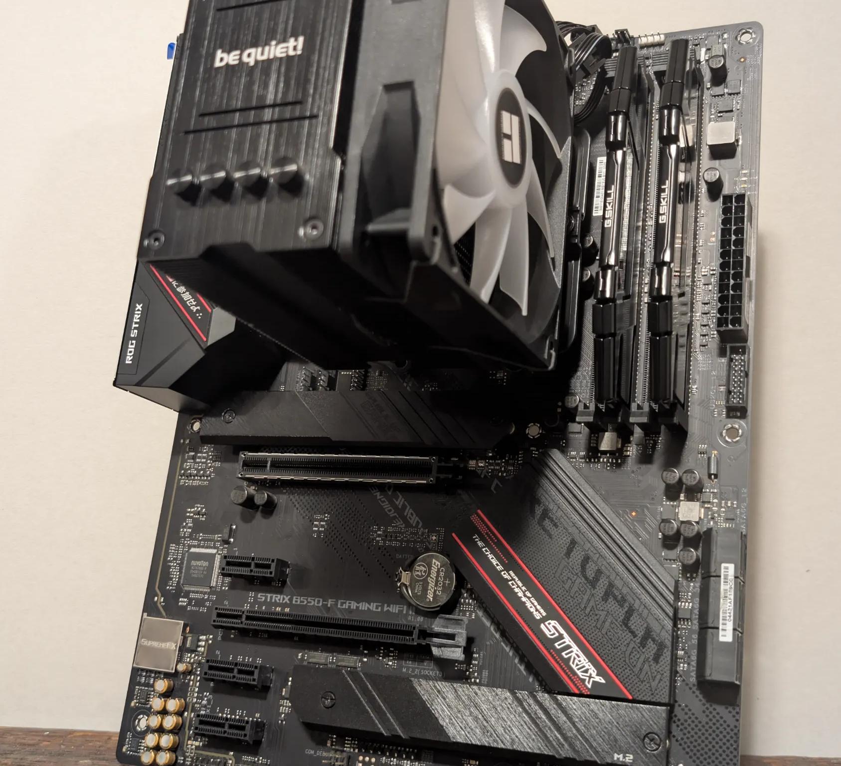 ⭐Like New⭐ Ryzen 7 5800x STRIX B550-F GAMING WIFI 16gb Ram be quiet Cooler Bundle