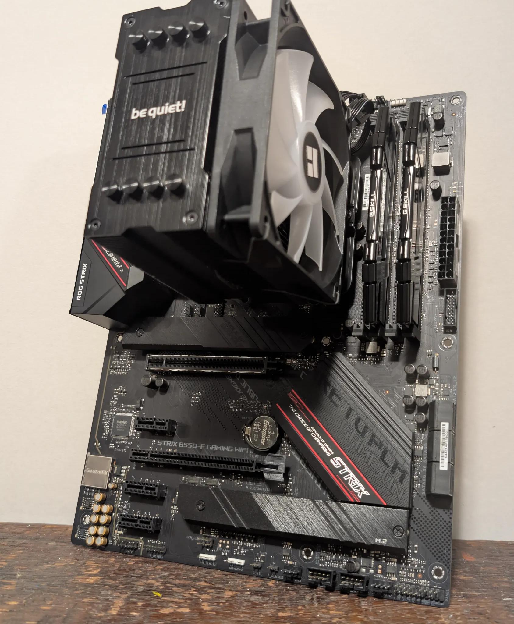 ⭐Like New⭐ Ryzen 7 5800x STRIX B550-F GAMING WIFI 16gb Ram be quiet Cooler Bundle