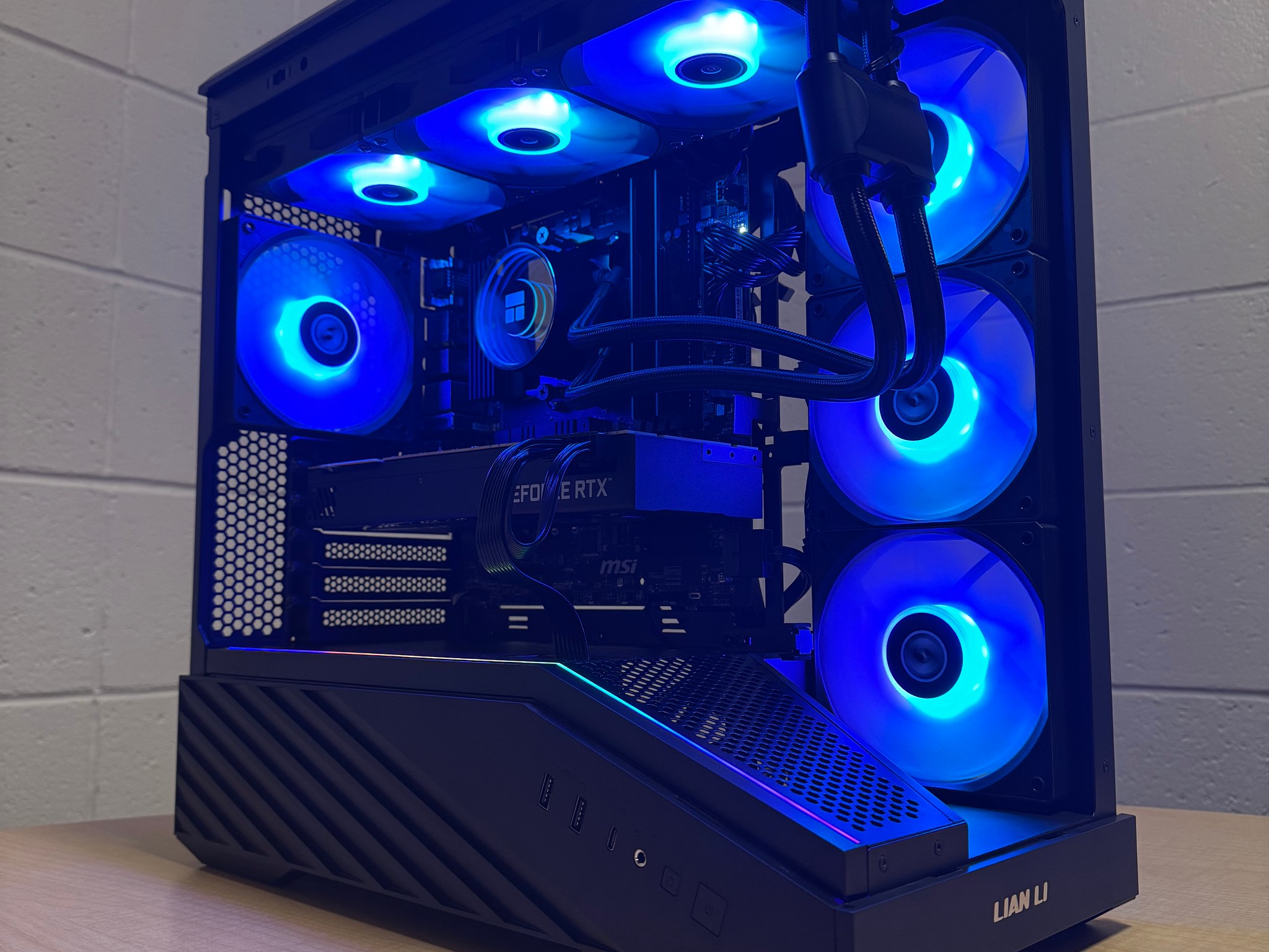 🚀 Gaming PC | RTX 2080 Ti 11GB | 32GB RAM | 1TB Samsung 980 Pro | WiFi/BT