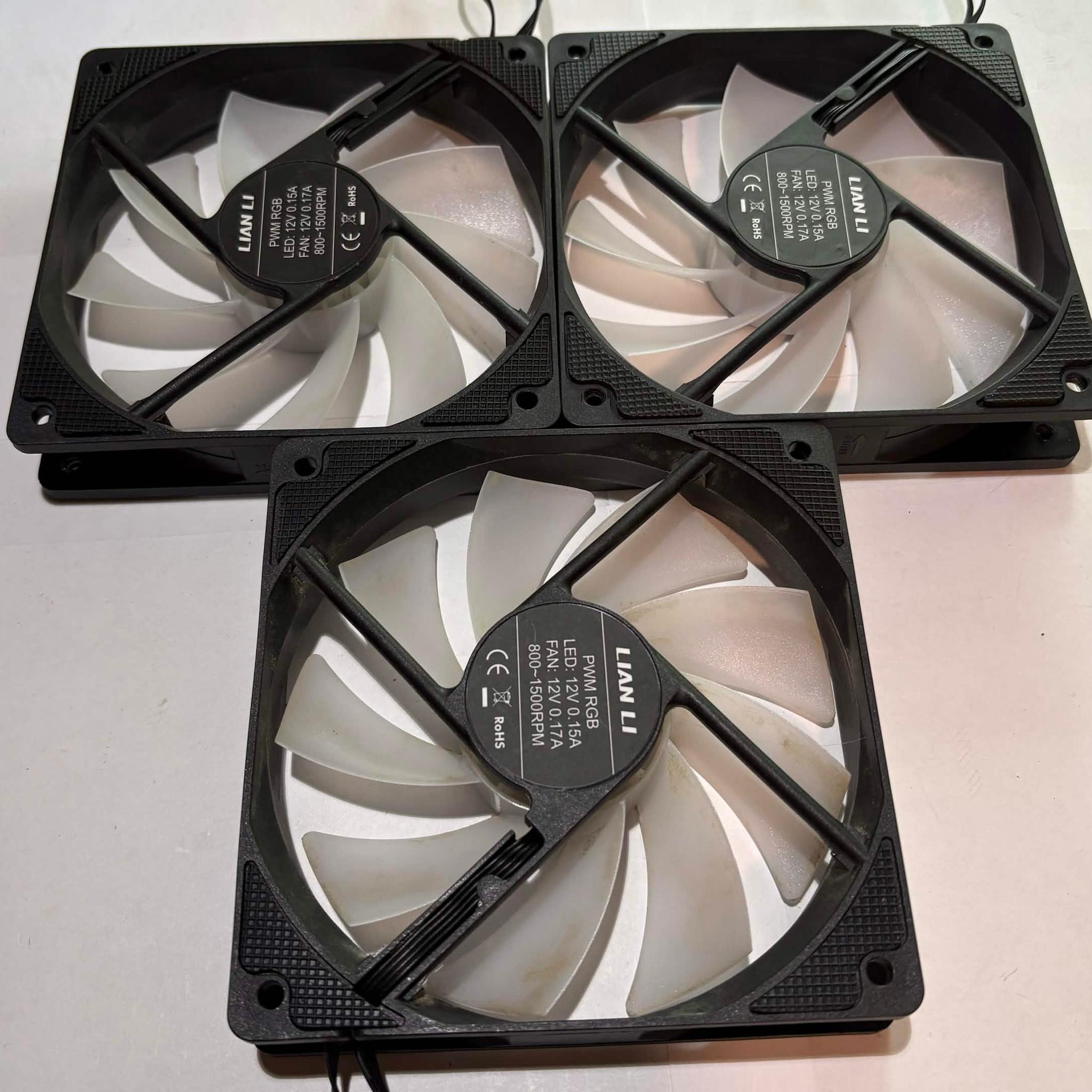 Lian Li UNI FAN AL120 RGB PWM Fans - 3 Pack