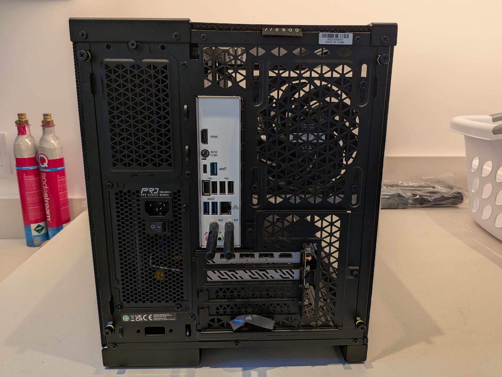 1440p Cube Rex - Radeon RX 7700 XT, Ryzen 5 7600, 32 GB DDR5 RAM, 2 TB Gen 4 NVME, RGB
