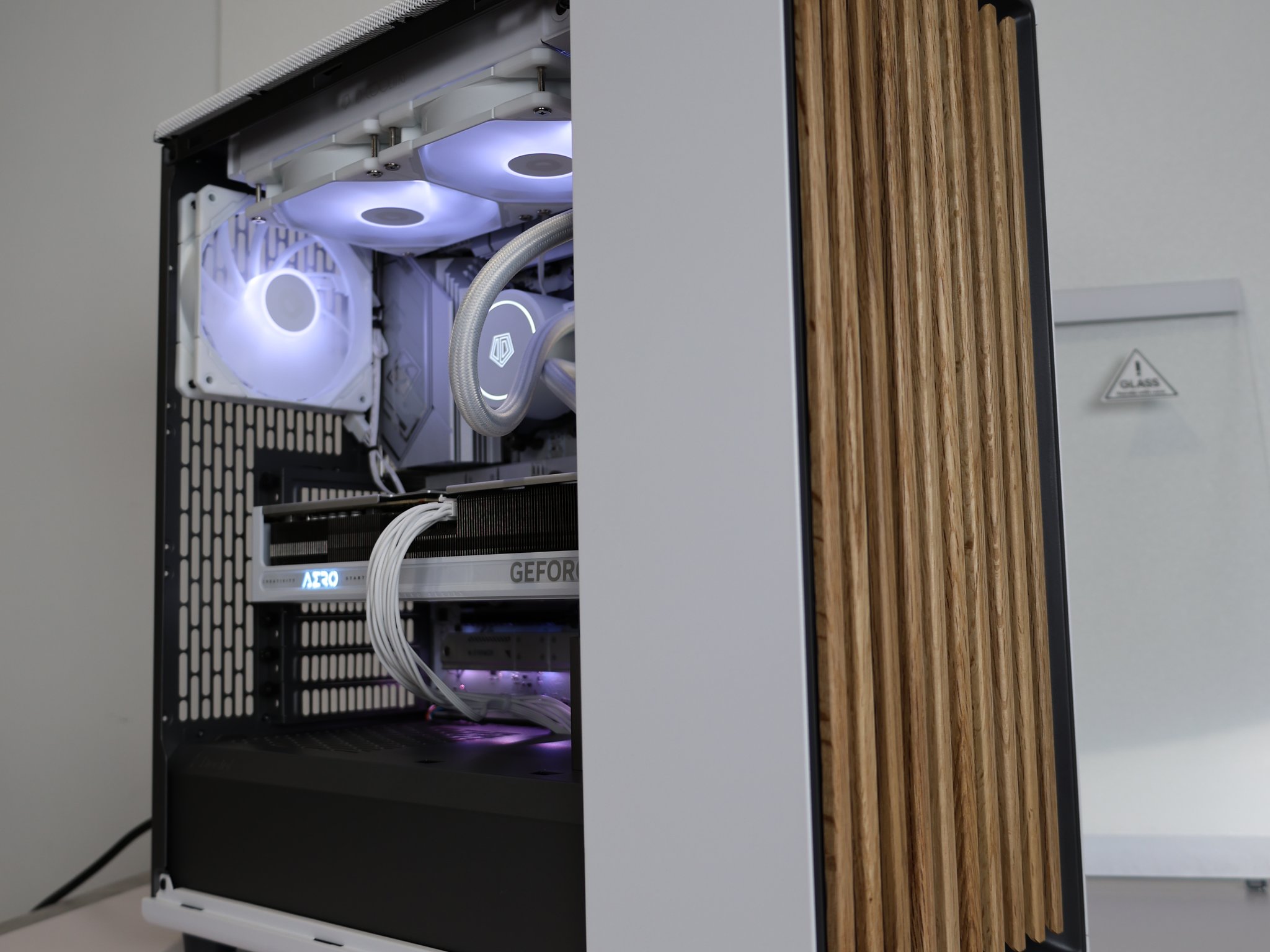 9600x+5070 Fractal North White Build for 1440P/4K gaming