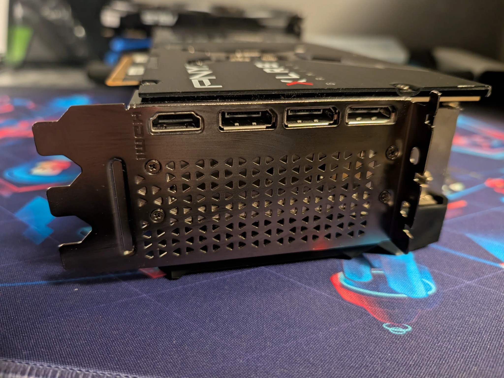 PNY GeForce RTX 4080 16GB XLR8 Gaming VERTO EPIC-X RGB