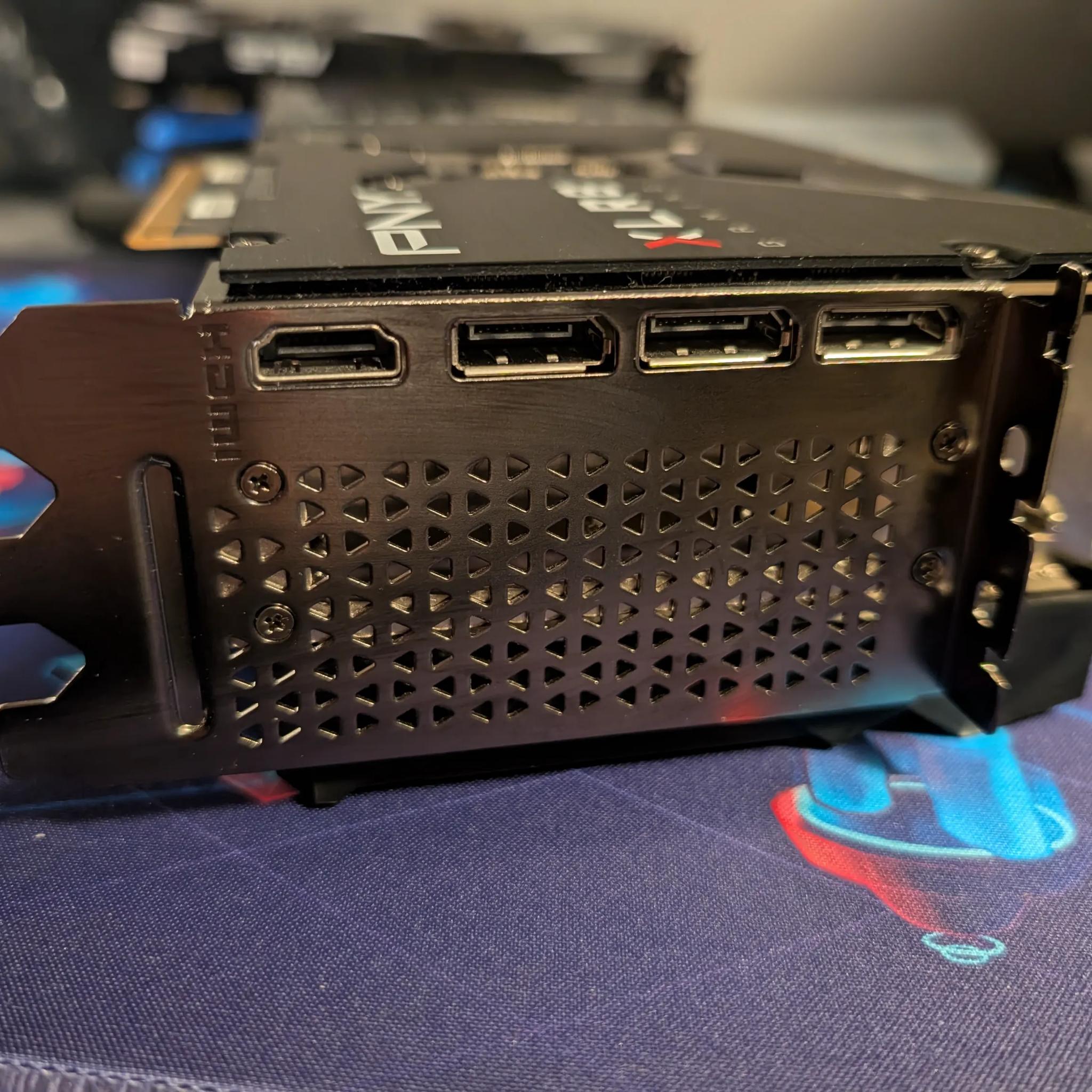 PNY GeForce RTX 4080 16GB XLR8 Gaming VERTO EPIC-X RGB