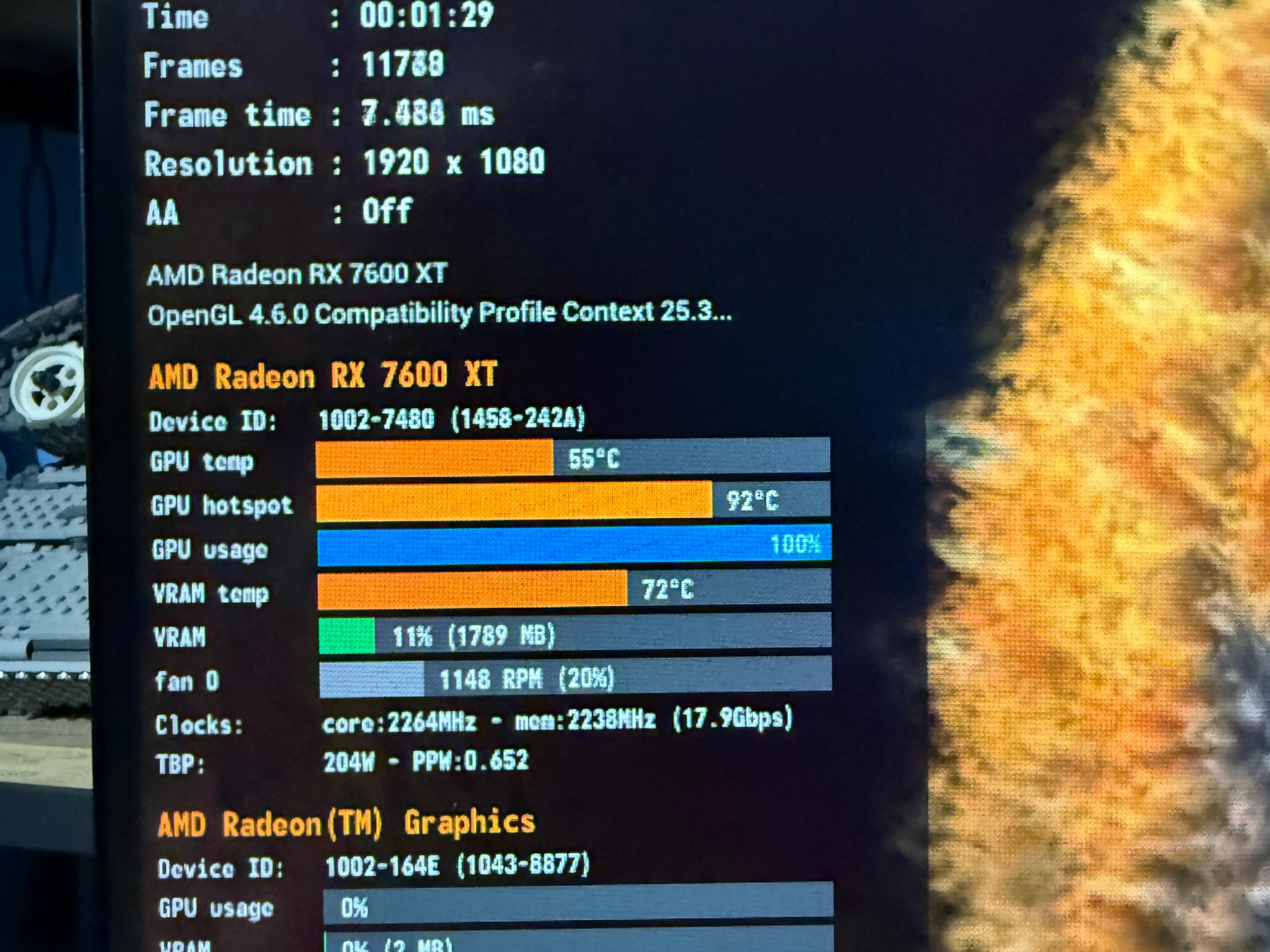 AMD Radeon RX 7600XT 16GB