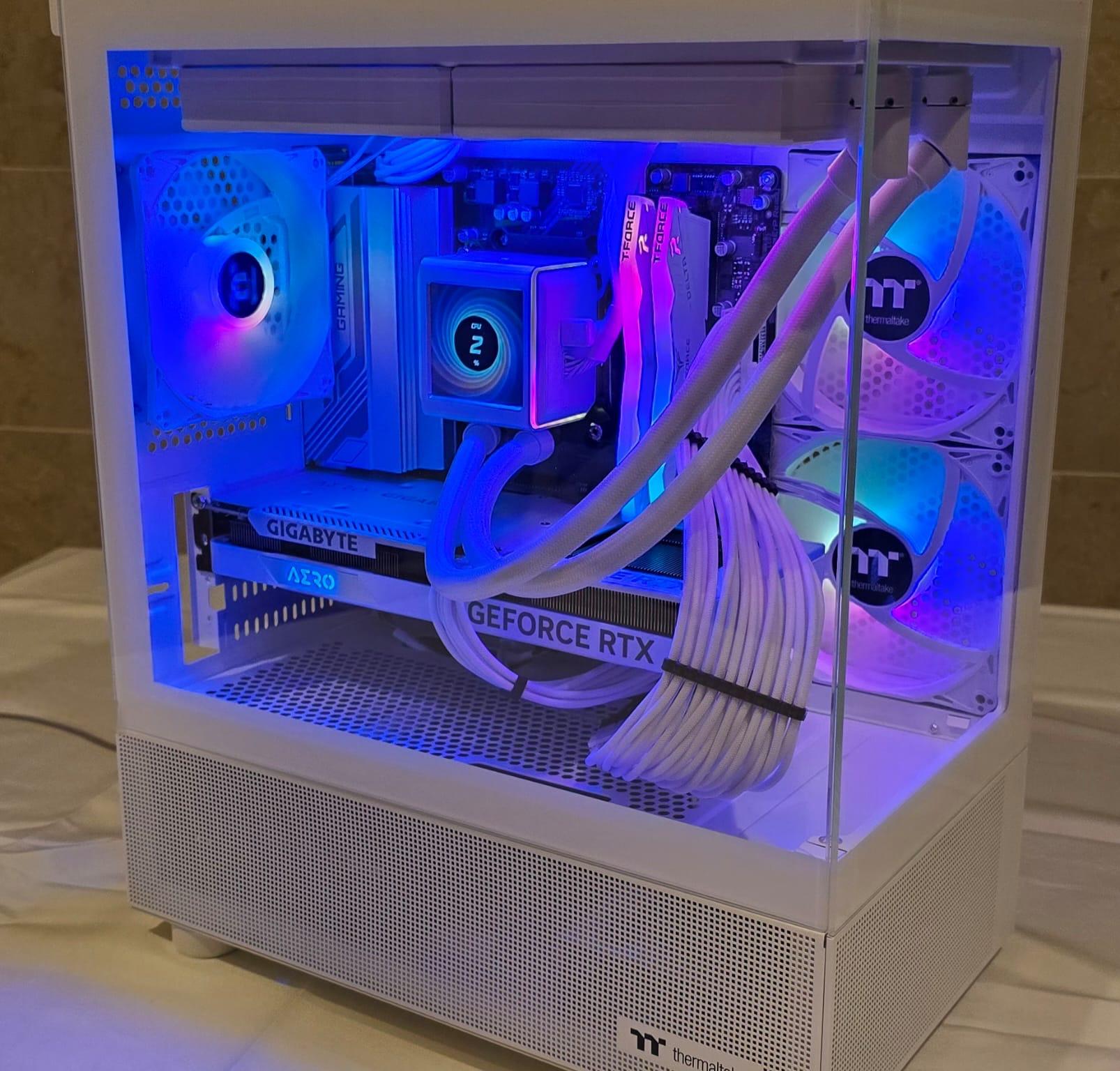 Beautiful White RGB 4060+7700X PC 🔥🔥