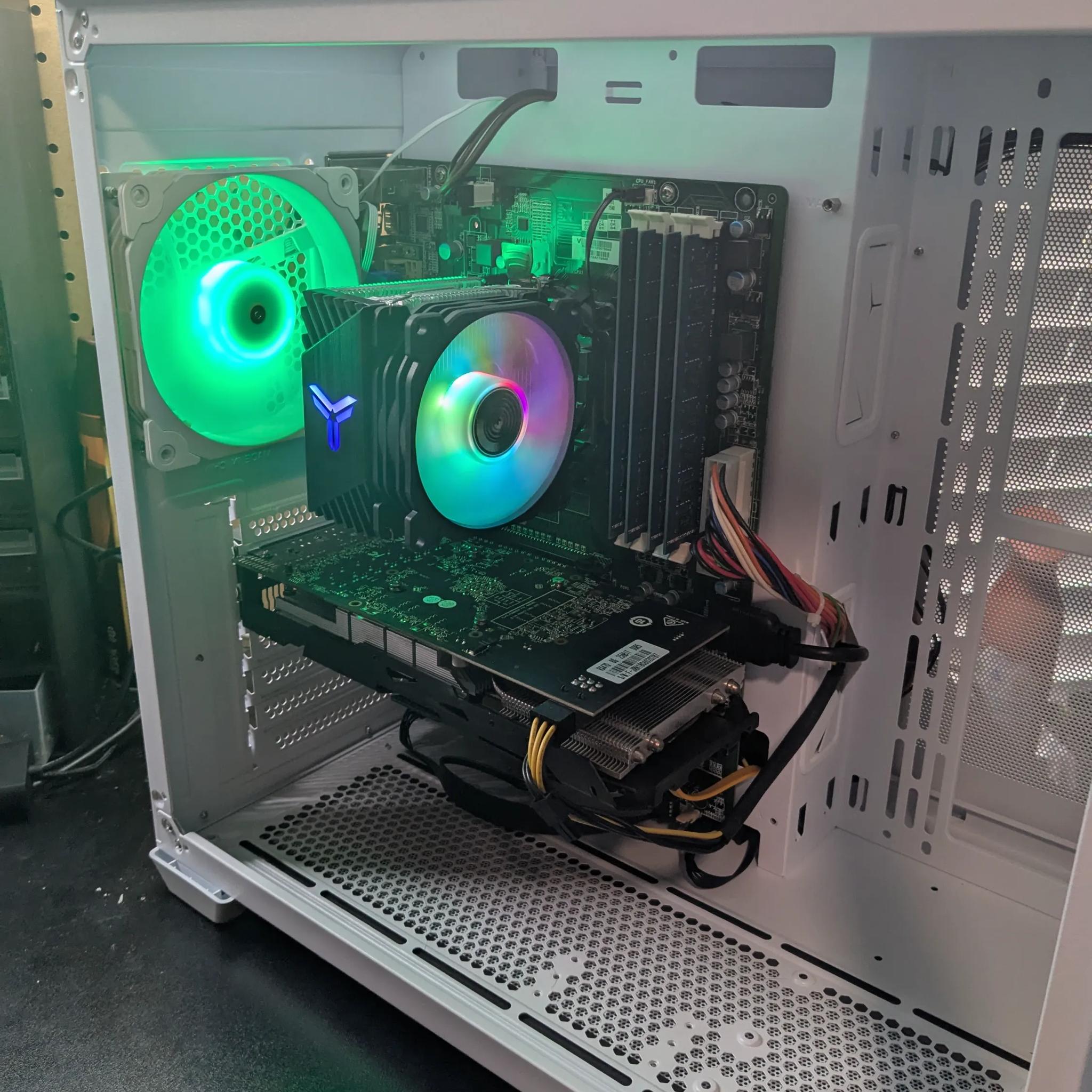 100 FPS Fortnite | 180 Day Warranty | i5-4590 , 16GB RAM, 480GB SSD, RX 470 8GB, RGB, Wifi, Win10