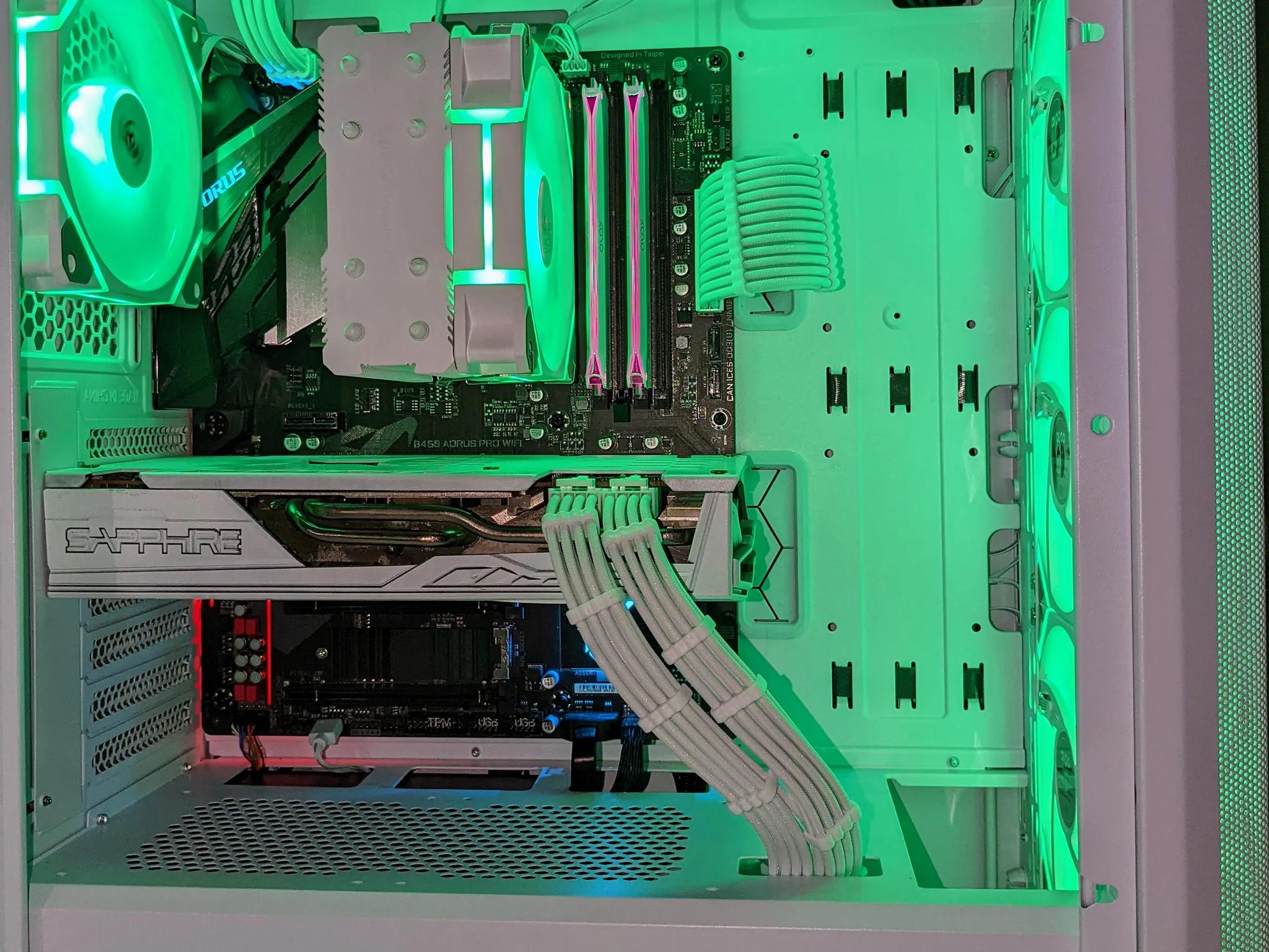 🌩️Sky-OnE🌩️| RX5700 XT| Ryzen 5@4.1GHz| 16GB DDR4 RAM| 1TB M.2 NVMe| Windows 11 Pro