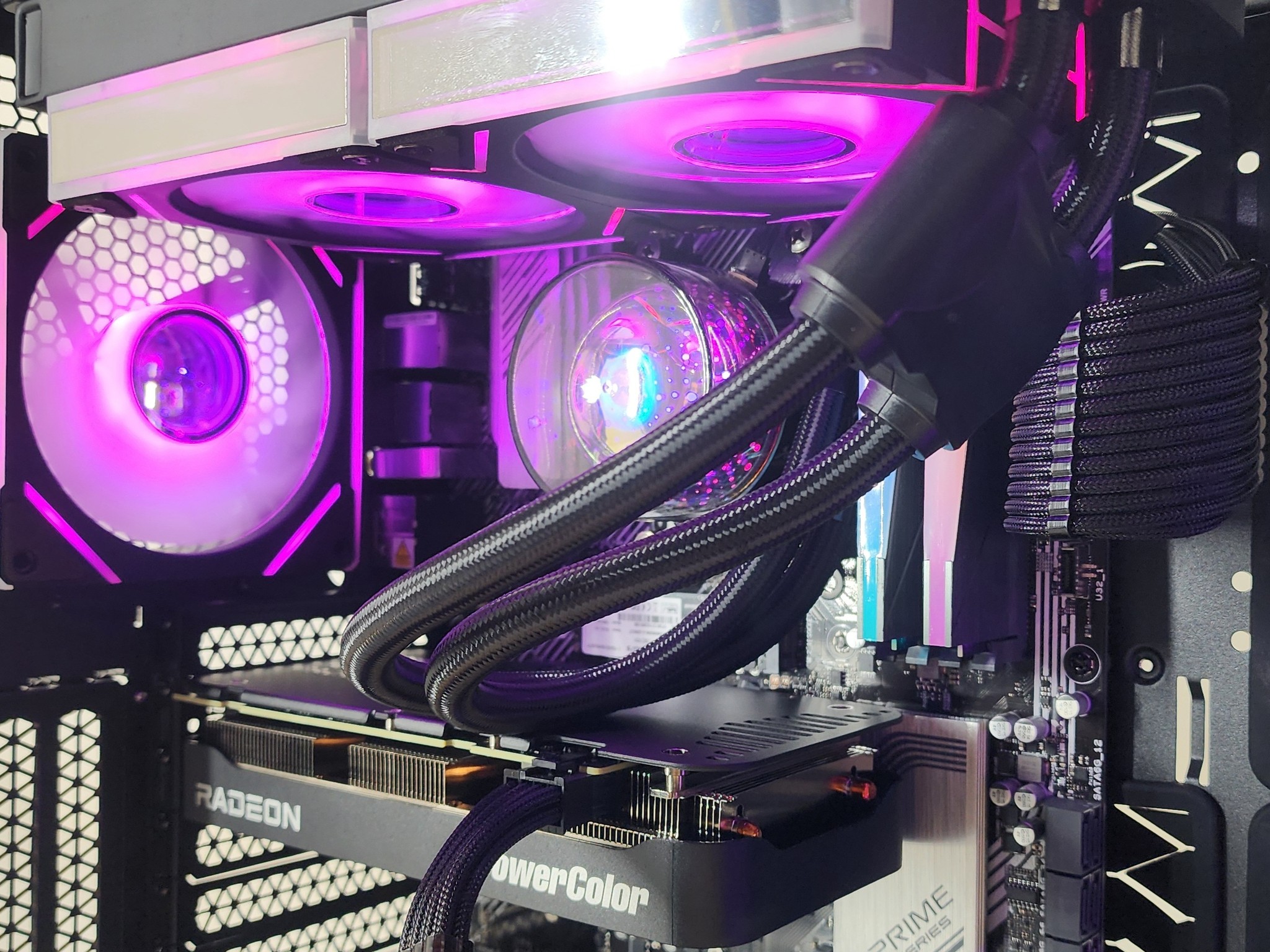 Gaming PC Ryzen 7 5700X 16GB RAM 1TB SSD 9060 XT 16GB Windows 11 Computer