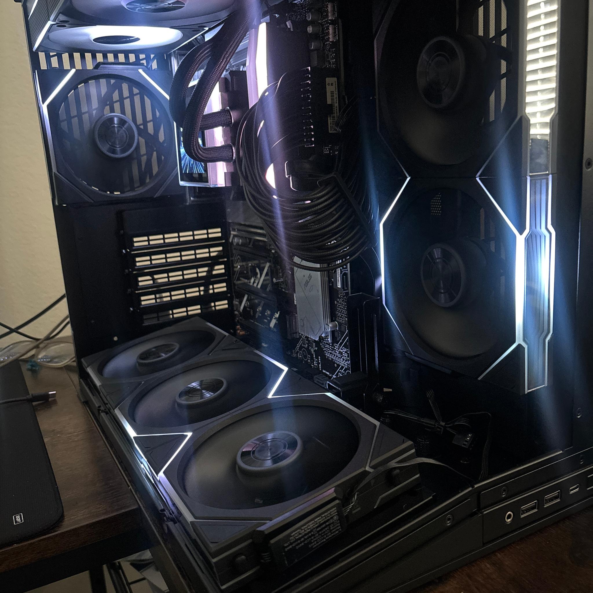 Lian Li Black Used Case Fans AIO Combo
