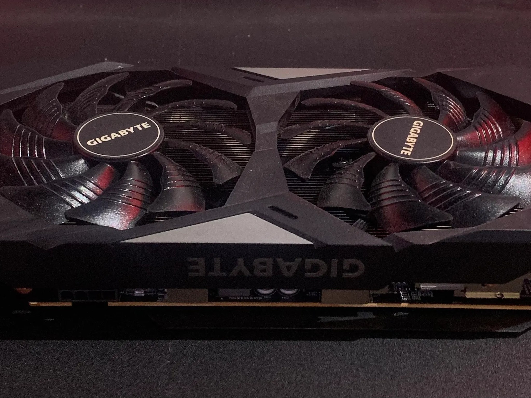 Gigabyte Radeon RX 5500 XT 4 GB OC Video Card