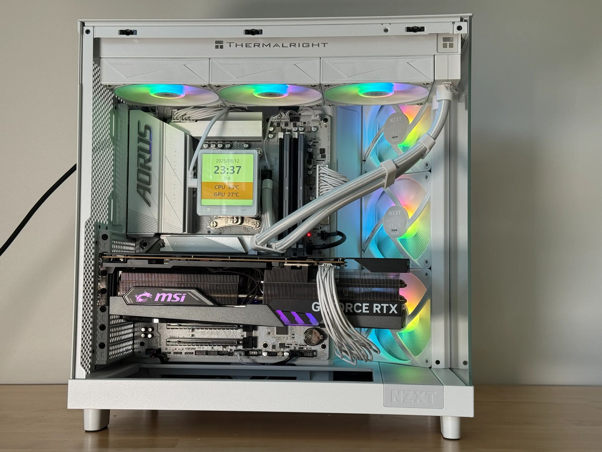RTX 4090 Ryzen 7 9800X3D Gaming PC