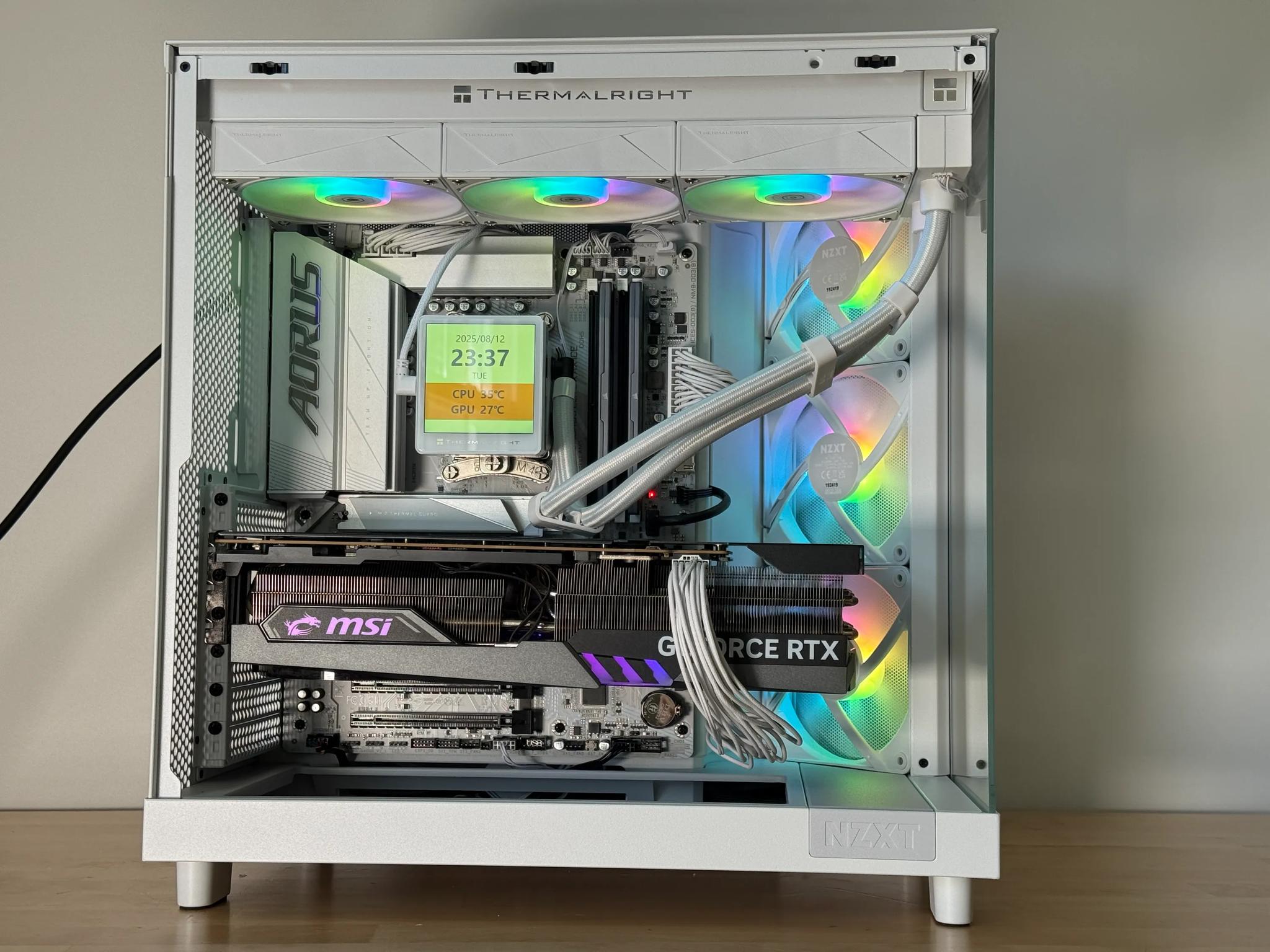 RTX 4090 Ryzen 7 9800X3D Gaming PC