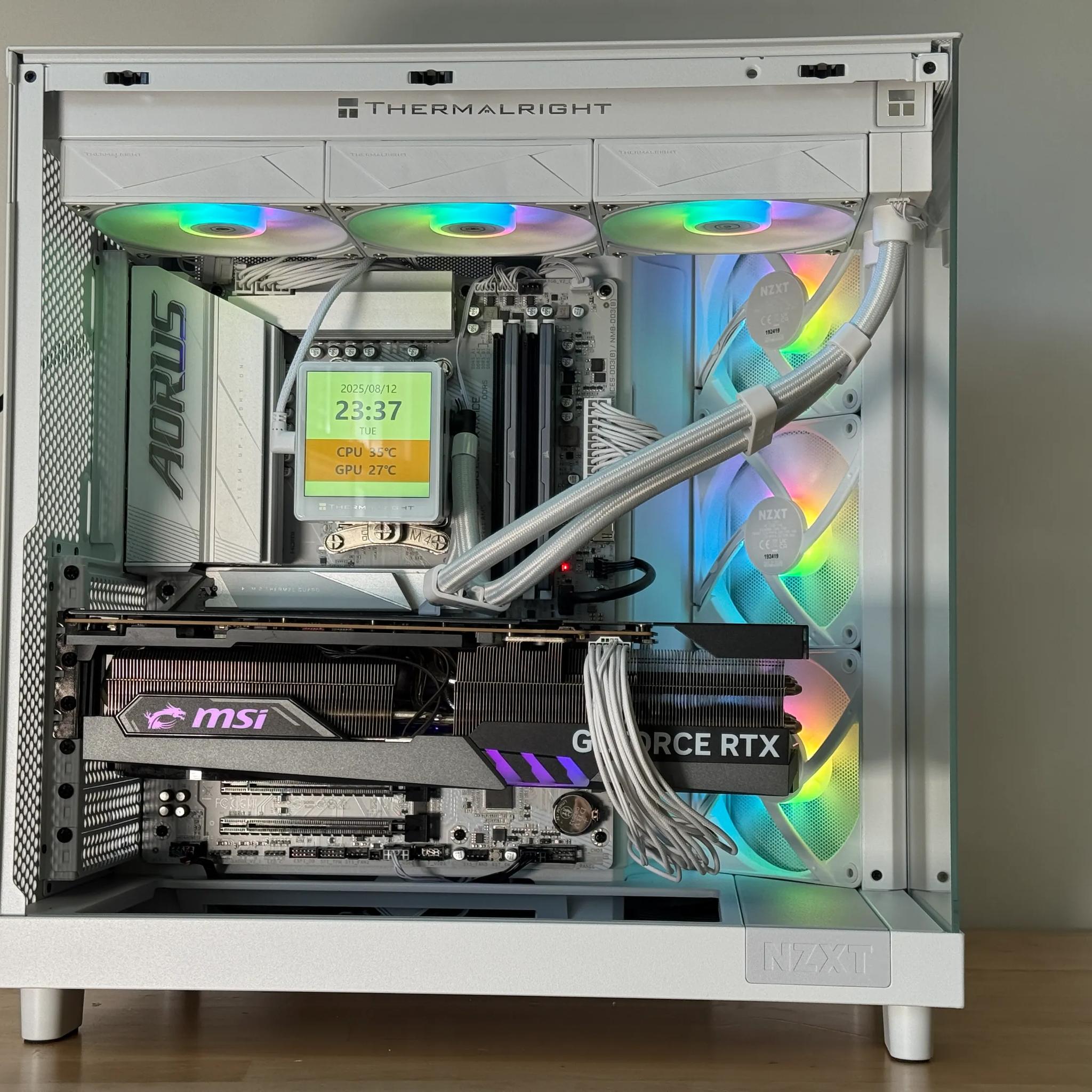 RTX 4090 Ryzen 7 9800X3D Gaming PC