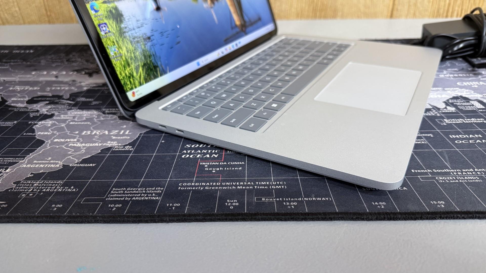 Microsoft Surface Laptop Studio - 32GB, 1TB, RTX 3050TI 4GB - 127 watt charger, MS Stylus included!