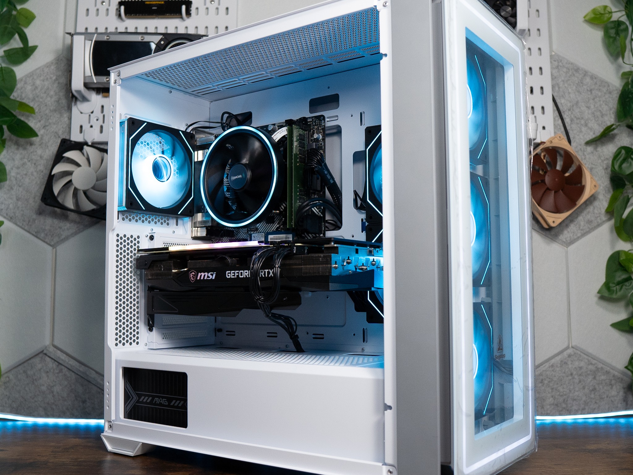 🟣⚪ | MSI RTX 3070 X TRIO 8GB | RYZEN 5 5600X | 32GB DDR4 RAM | 512GB M.2 + 1TB HDD | VaporWave 2.0 |