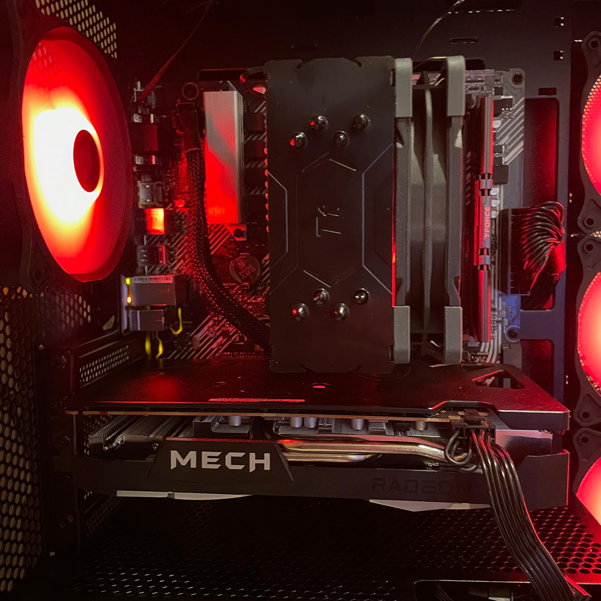 Rx 6600 XT Gaming PC / Ryzen 5 5500 / 16 GB RAM / 1TB NVMe