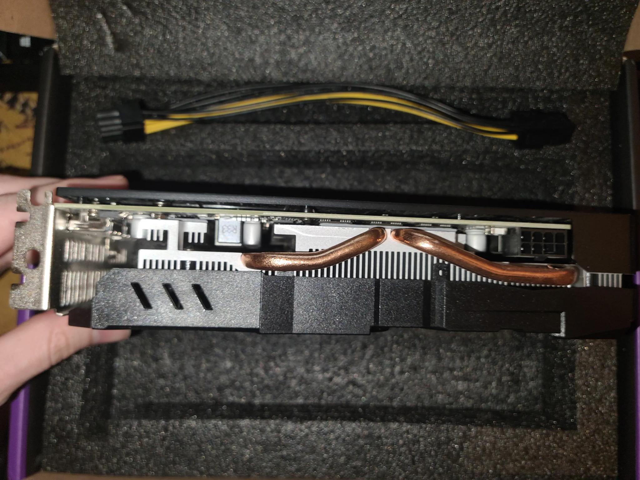 AISURIX RX 580 8GB