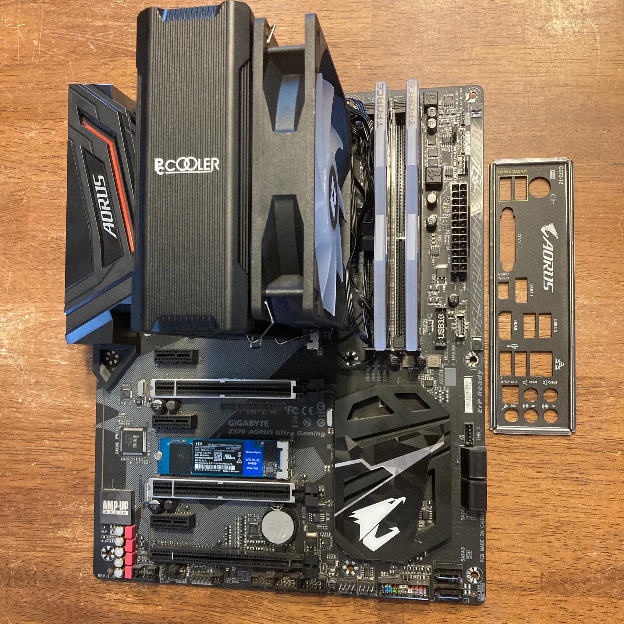 (i7 COMBO) AORUS Z370 + i7 8700 + RGB Cooler + 16GB RGB RAM + 1TB NVME SSD (READ - RGB ISSUES)