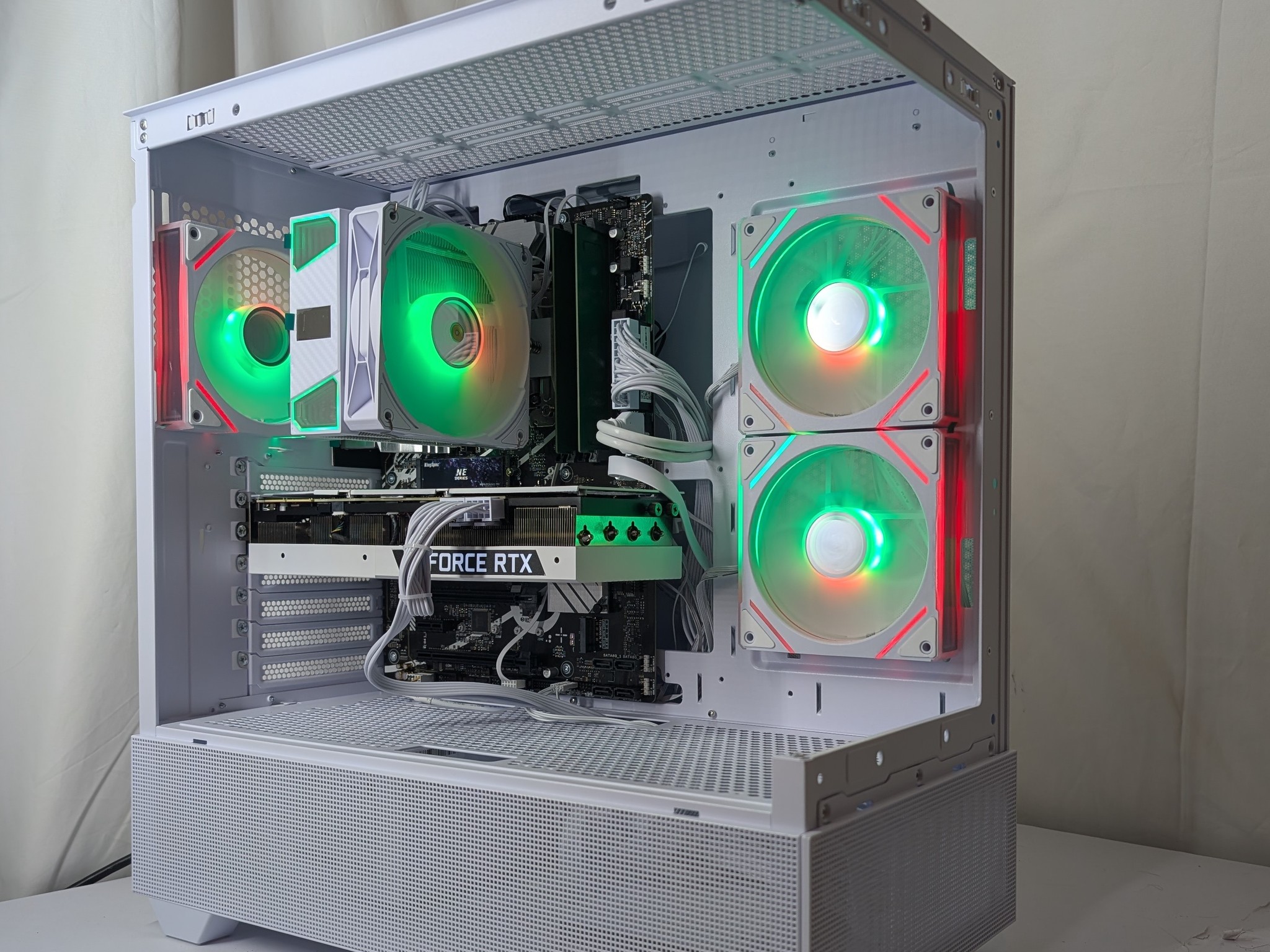 RTX 3090 | i5-12600KF | Z790 | 16GB DDR5 | 1TB NVMe | 1000W
