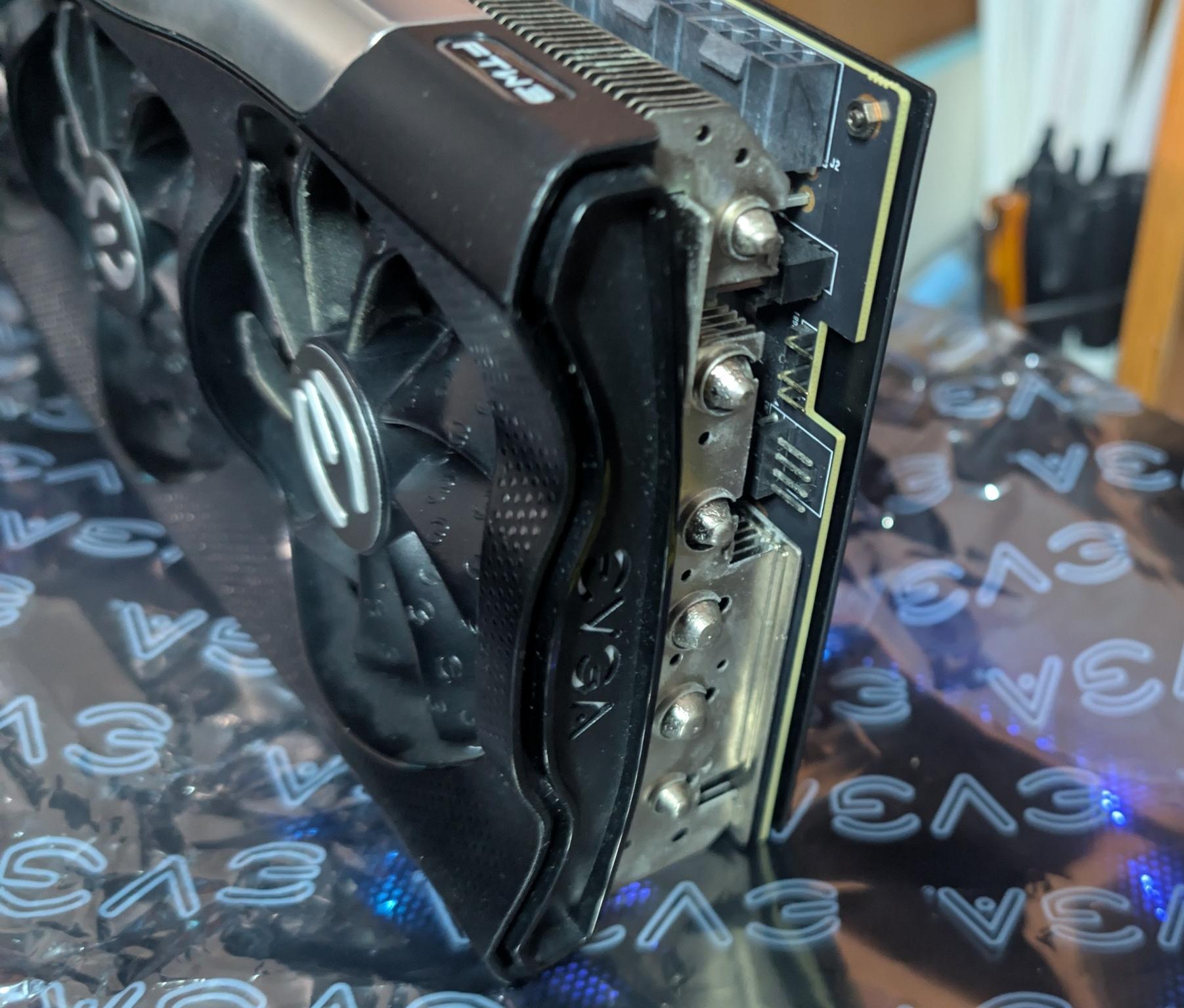 EVGA FTW3 Ultra RTX 3080 12gb