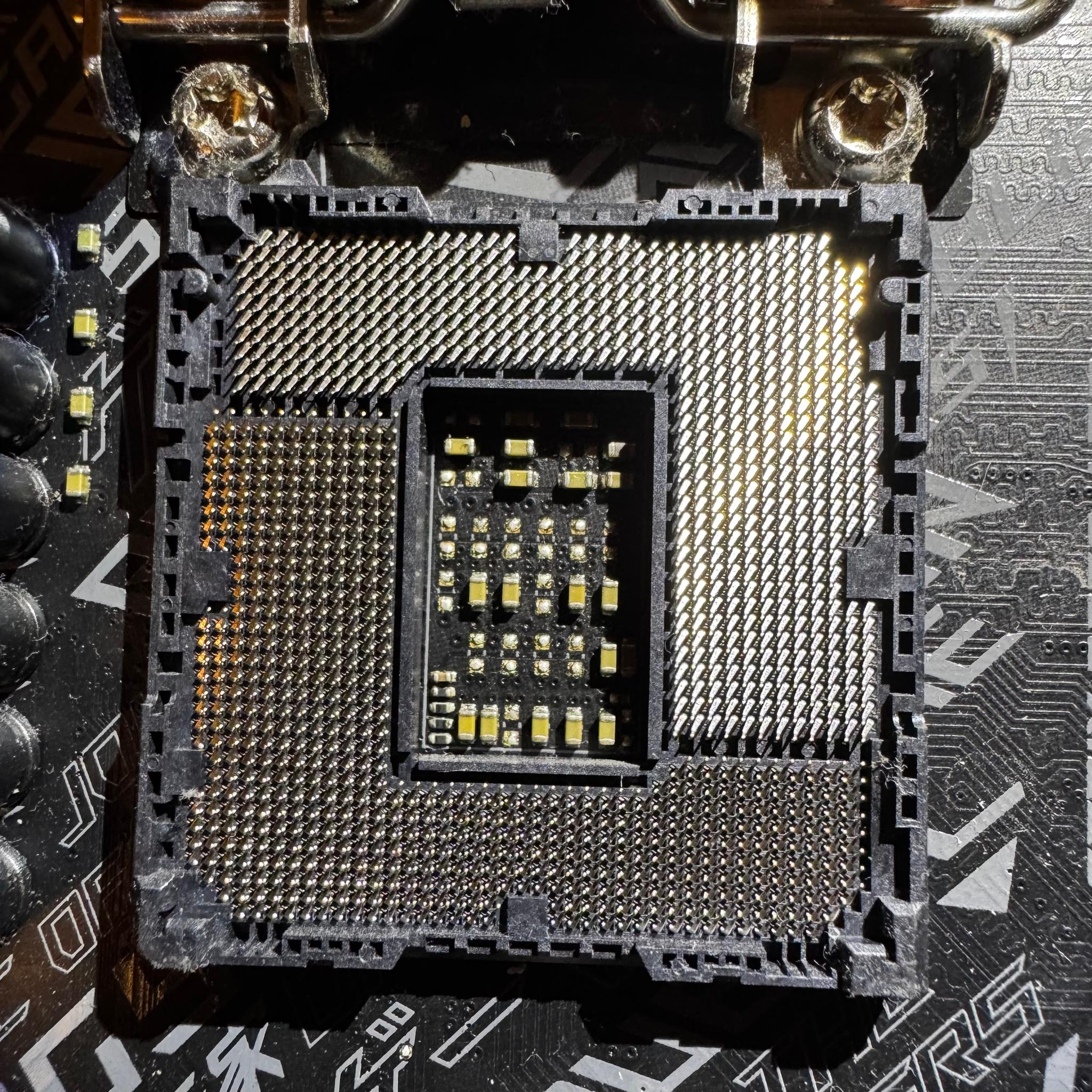 ASUS ROG STRIX B360-I GAMING Motherboard LGA 1151 DDR4 Mini-ITX