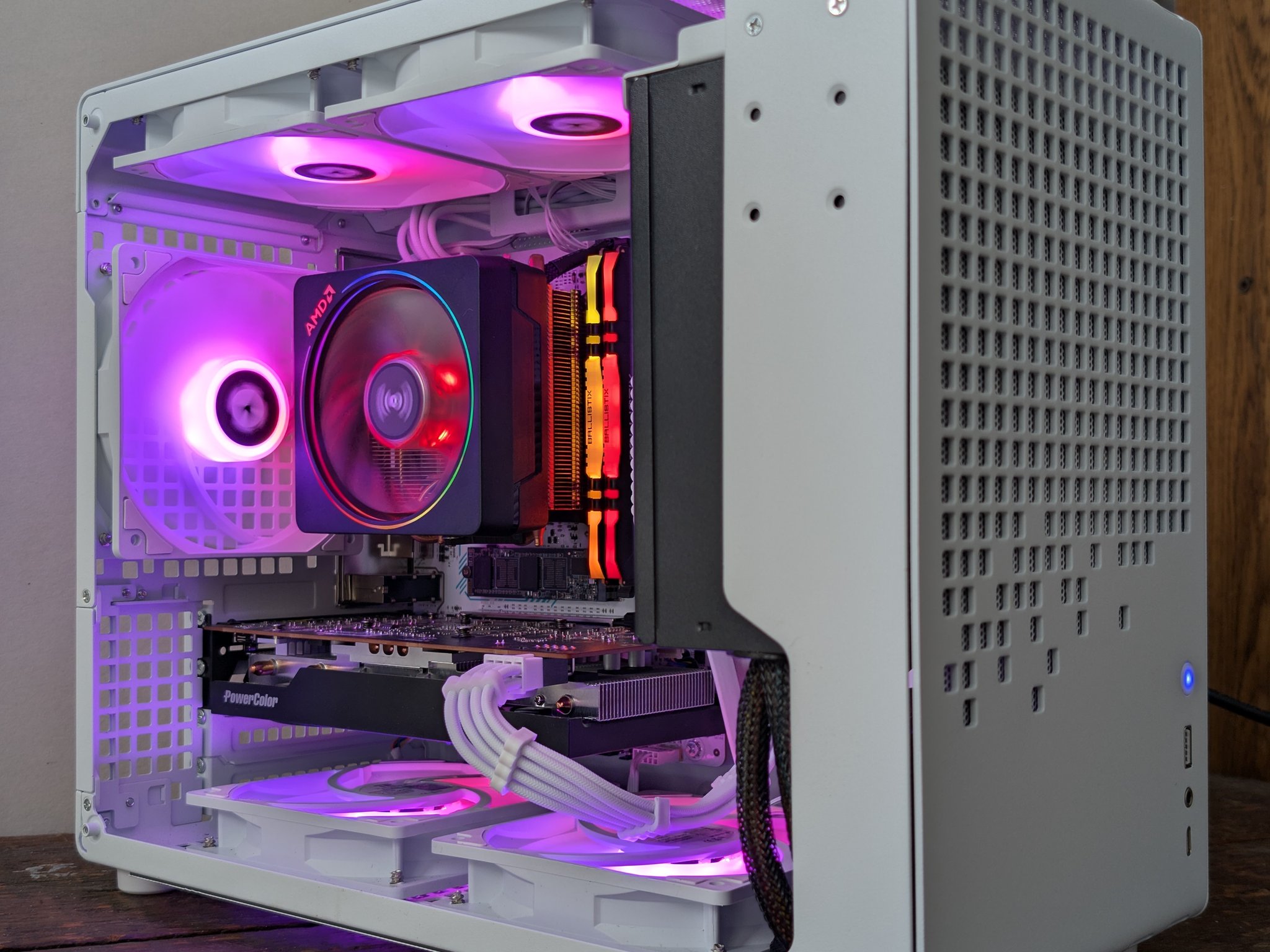⭐NEW⭐ M-ATX White Streaming/Gaming PC