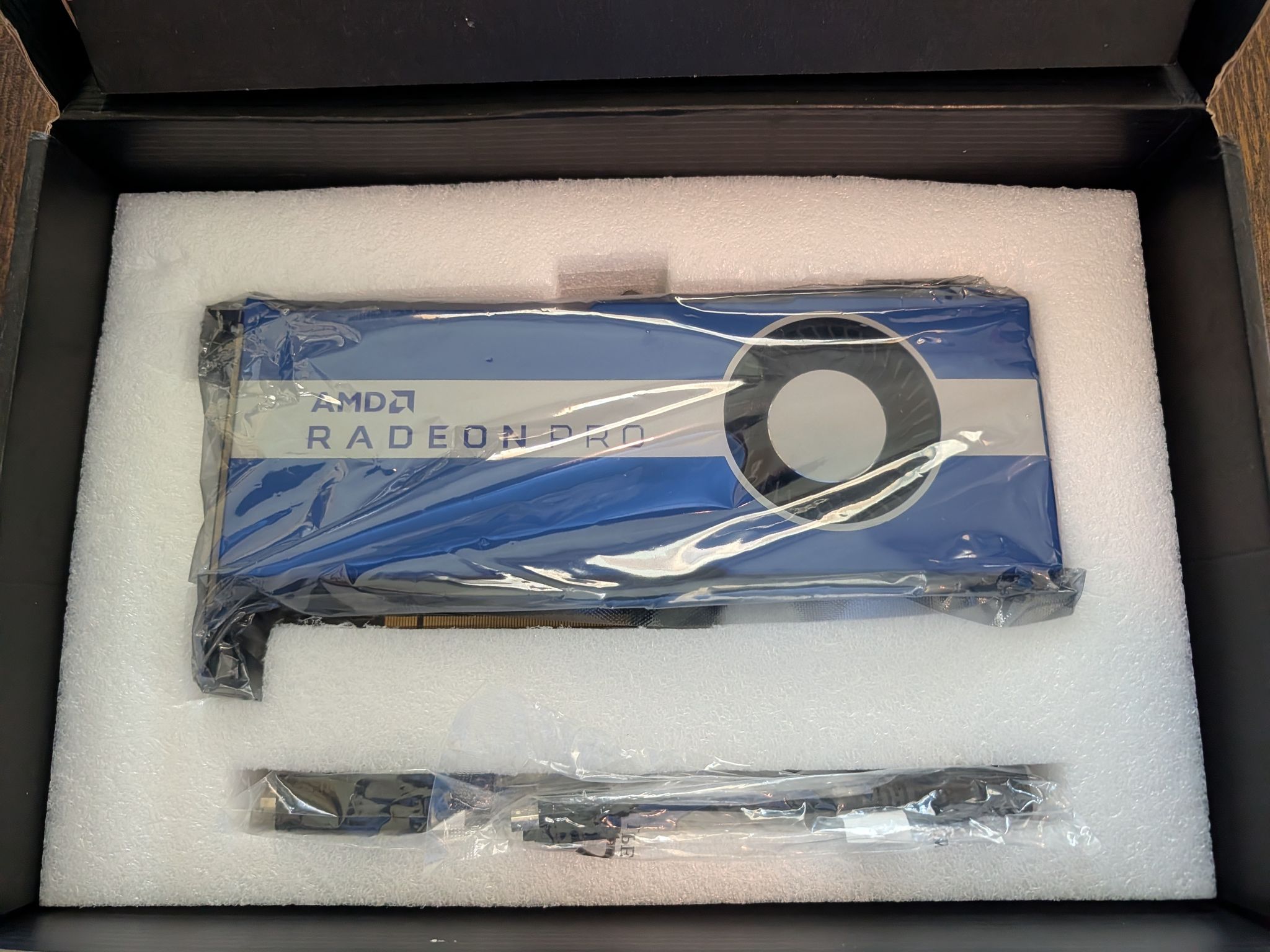 AMD Radeon Pro VII 16GB HBM2 ECC 4096-bit