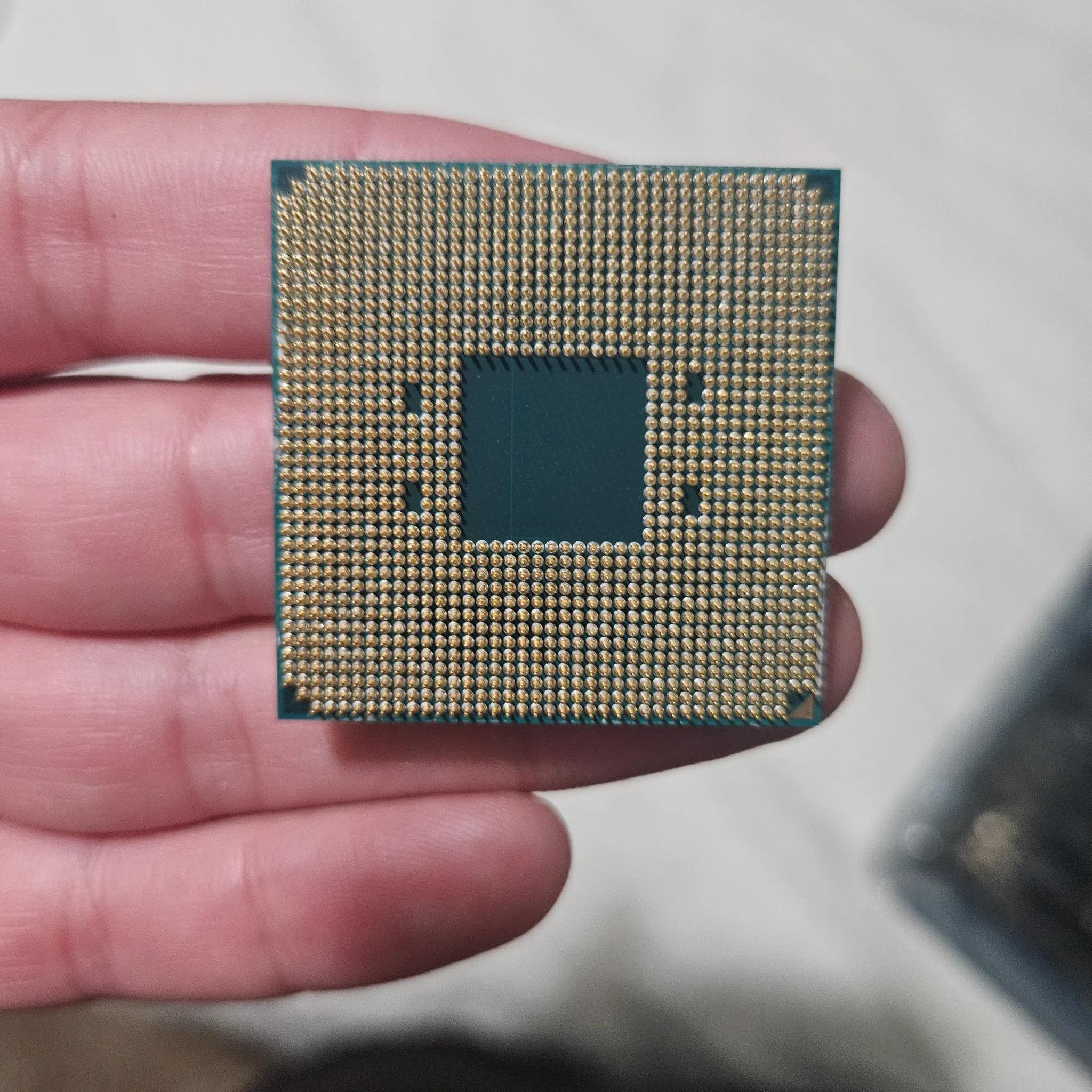 AMD Ryzen 7 3700x