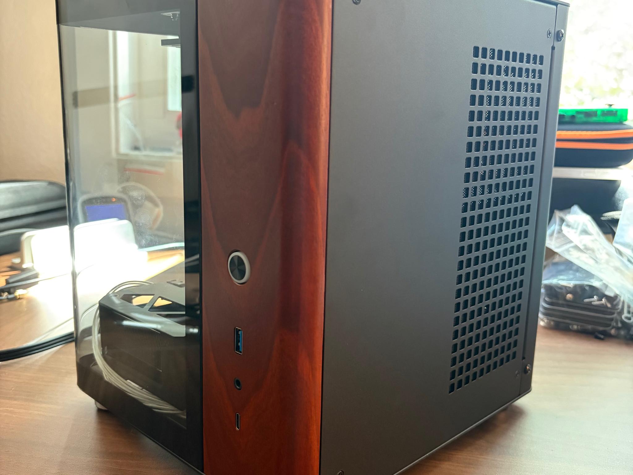 Powerful & Compact Gaming PC/Workstation: 5900x with 64GB RAM