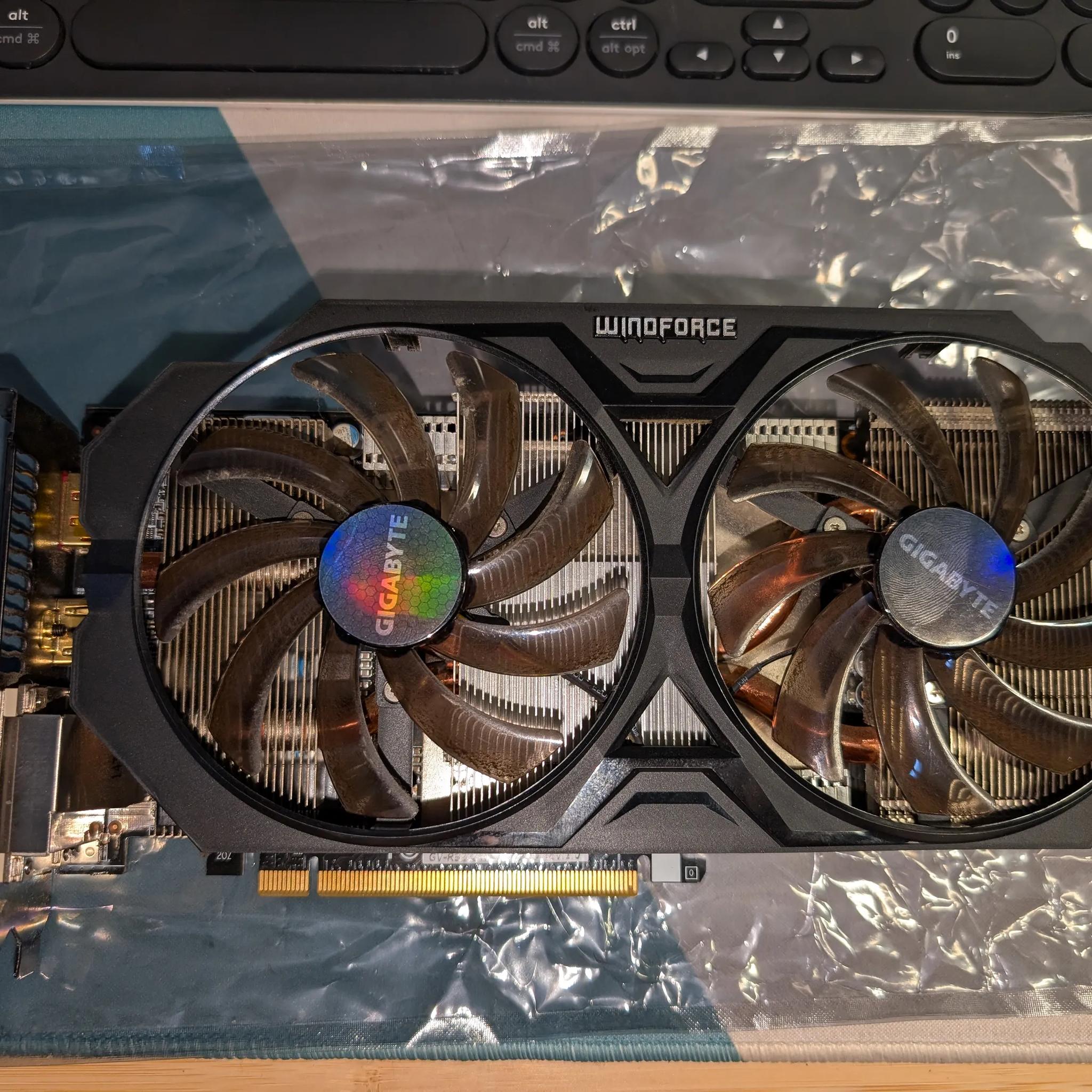 Gigabyte WINDFORCE Radeon R9 285