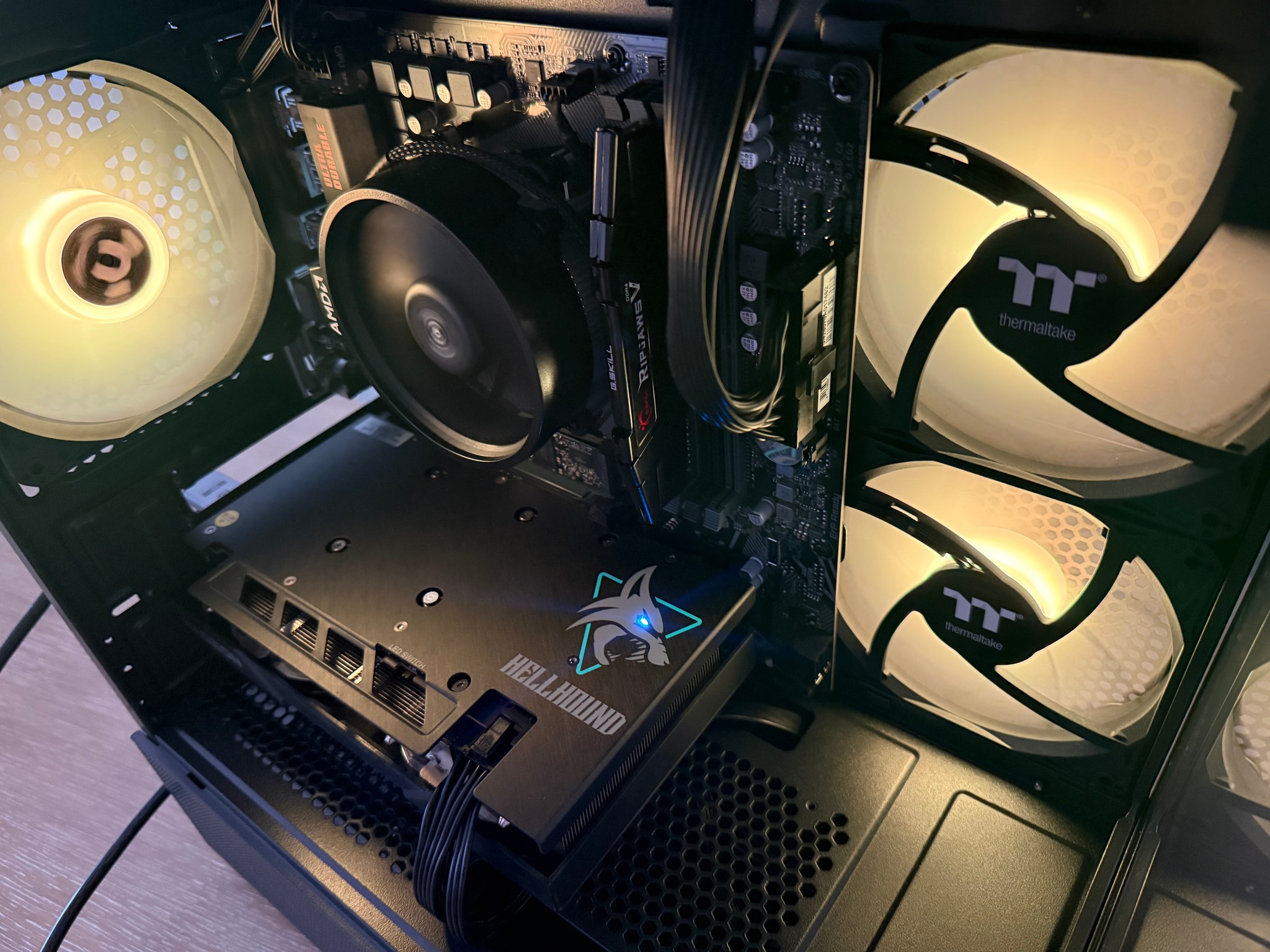 Ryzen 5 5500 | RX 6600 | 16GB DDR4 | 512GB NVMe