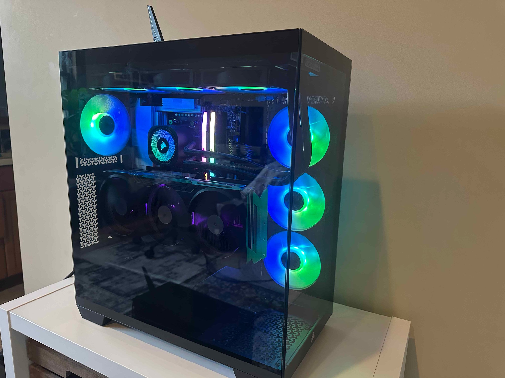 NEW High-End 4K Gaming PC | Ryzen 7 7800X3D | RTX 4080 | 32GB DDR5