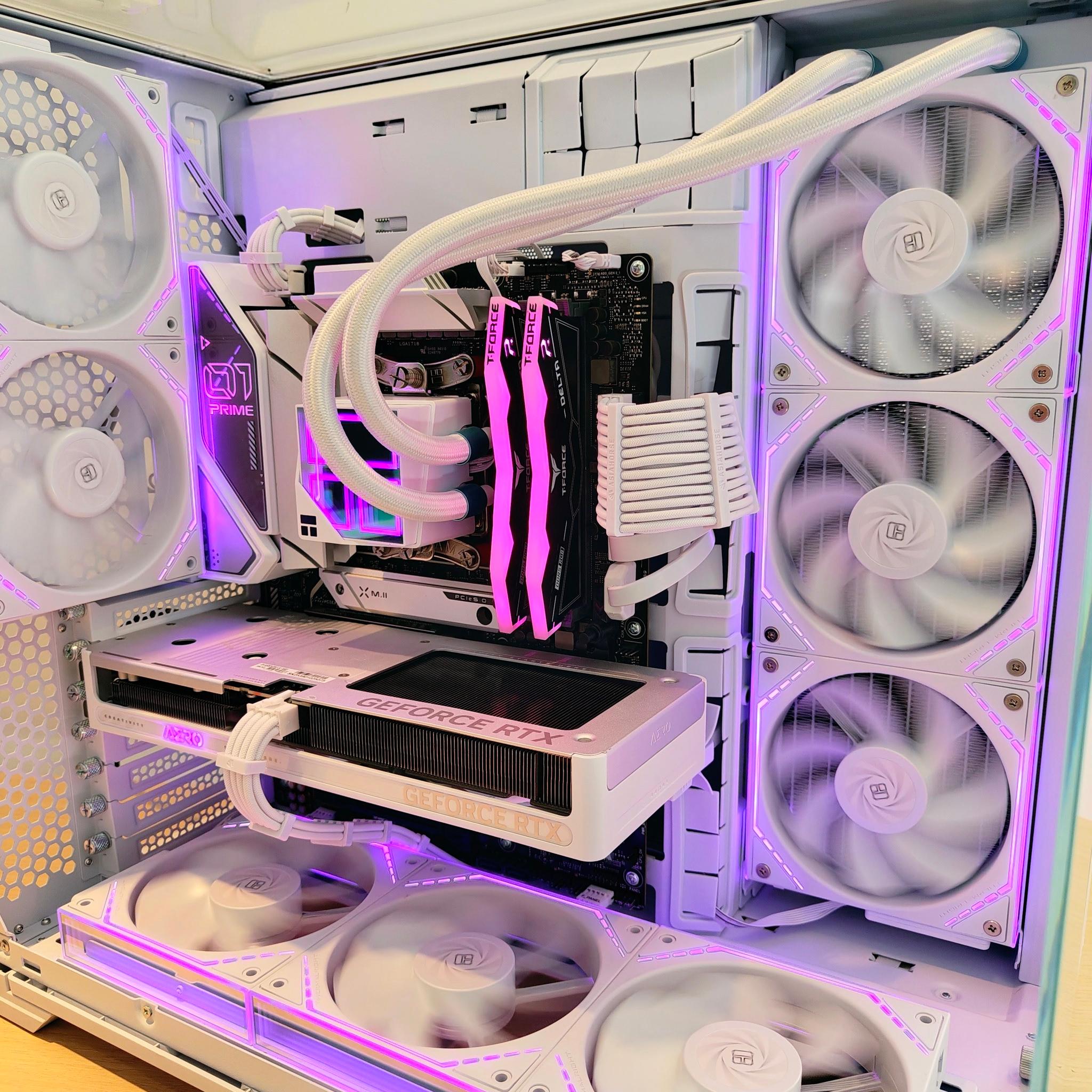 Glacier 🧊 RTX 5060 TI (16GB) | Ryzen 7 7700X | 32GB DDR5 | Gaming PC
