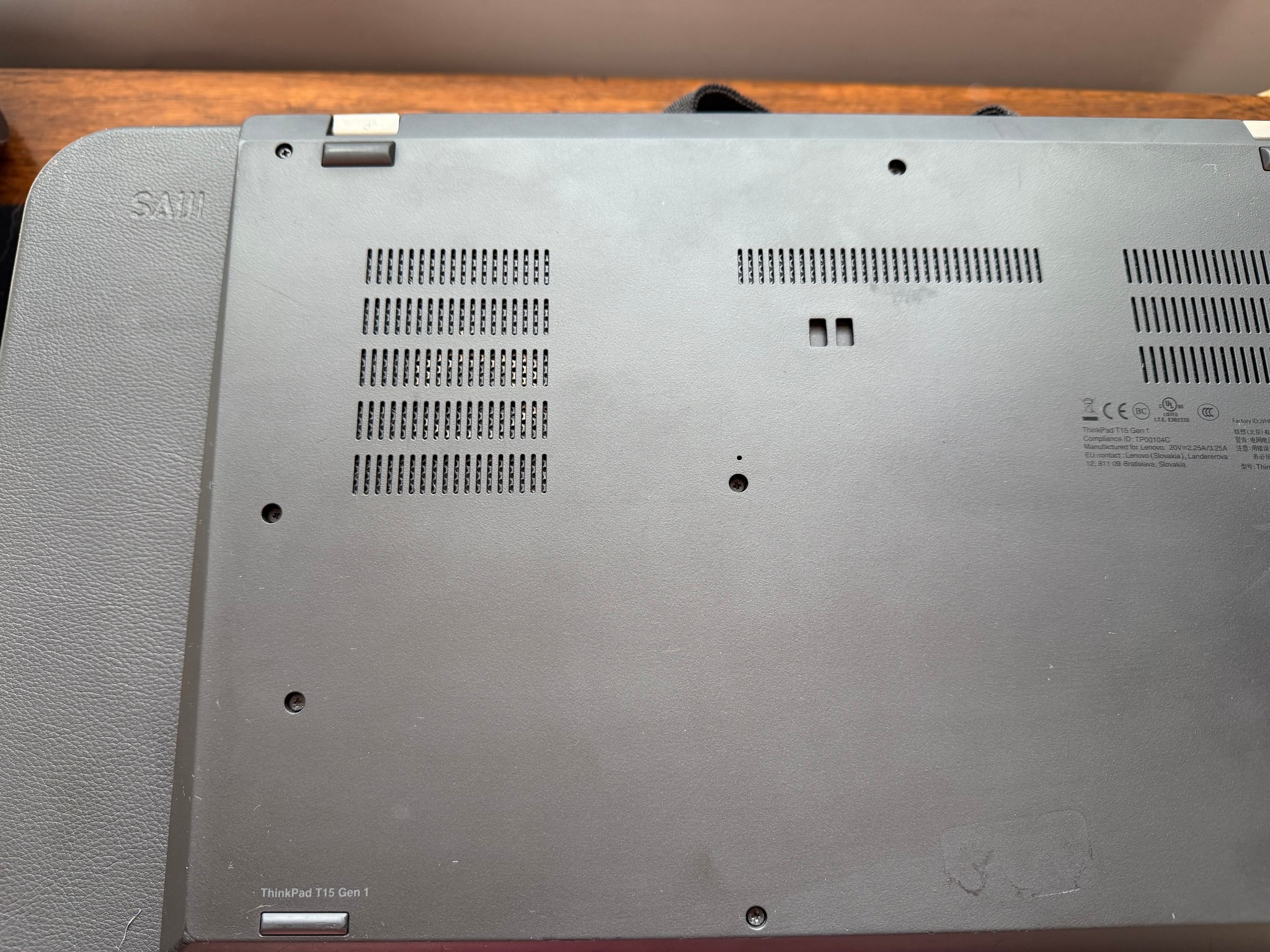 Lenovo ThinkPad T15 Gen 1 – 15.6” Business Laptop
