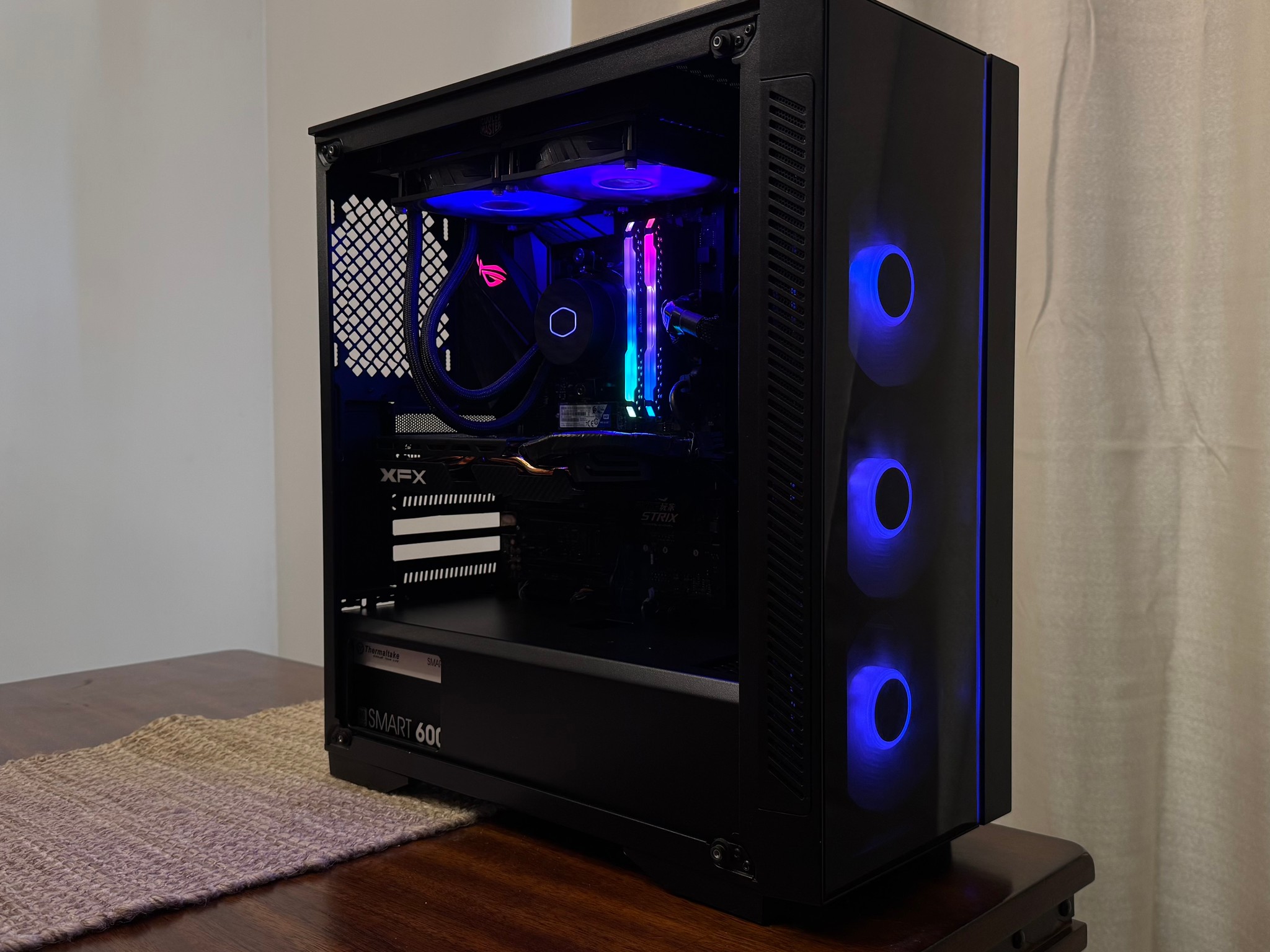 "AERO" | XFX RX 580 | Ryzen 5 2600x | 16GB DDR4 | 512GB SSD + 1TB HDD