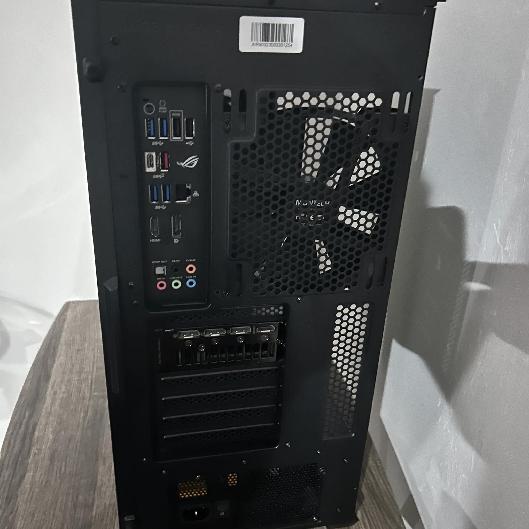 Ryzen 7 5800x | RX 6800 | 32GB Ram | 1TB Gen 4 NVME